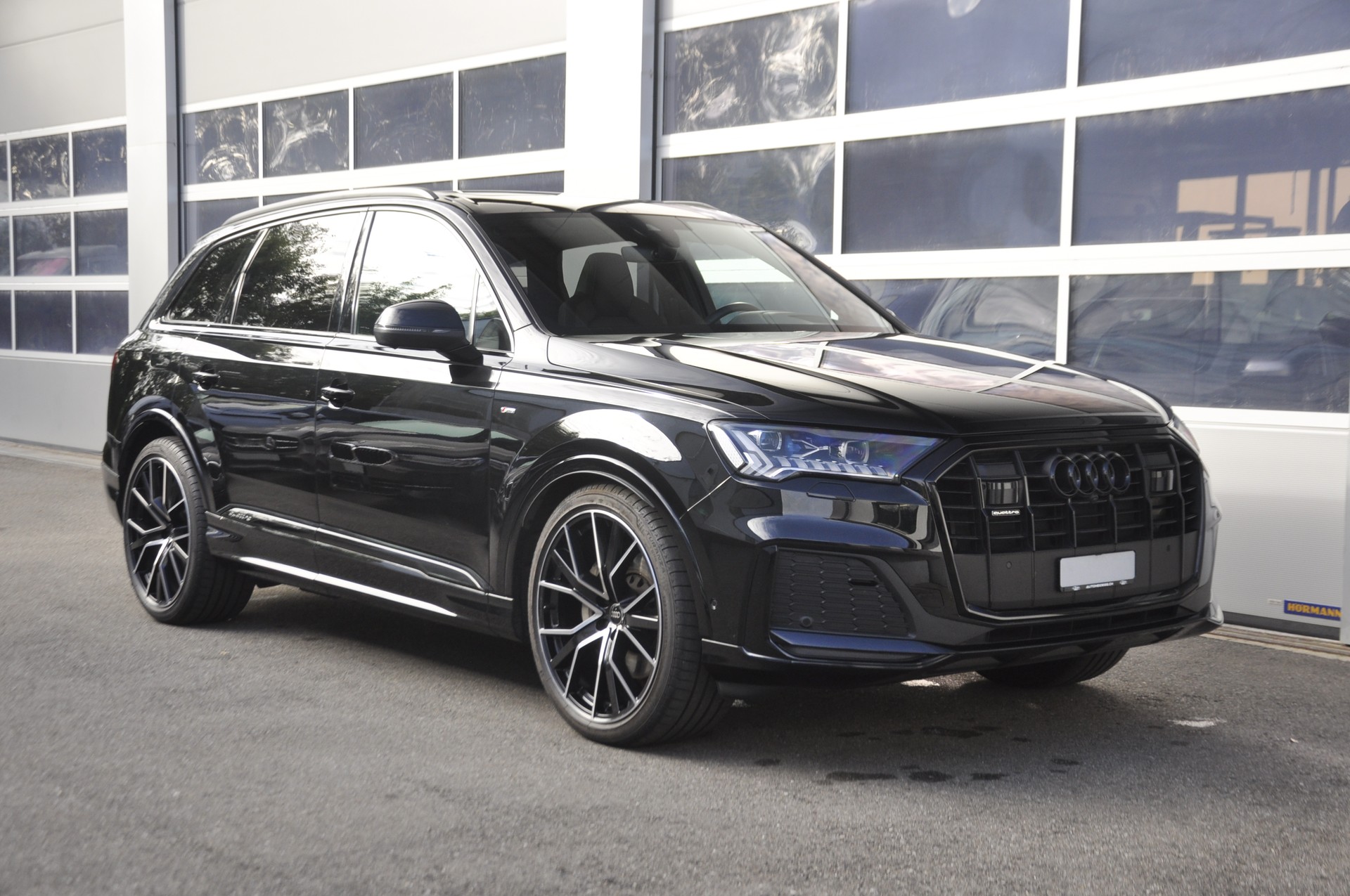 AUDI Q7 50 TDI quattro S Line tiptronic I 7 Plätze I Anhängerkupplung I Standheizung-image-0