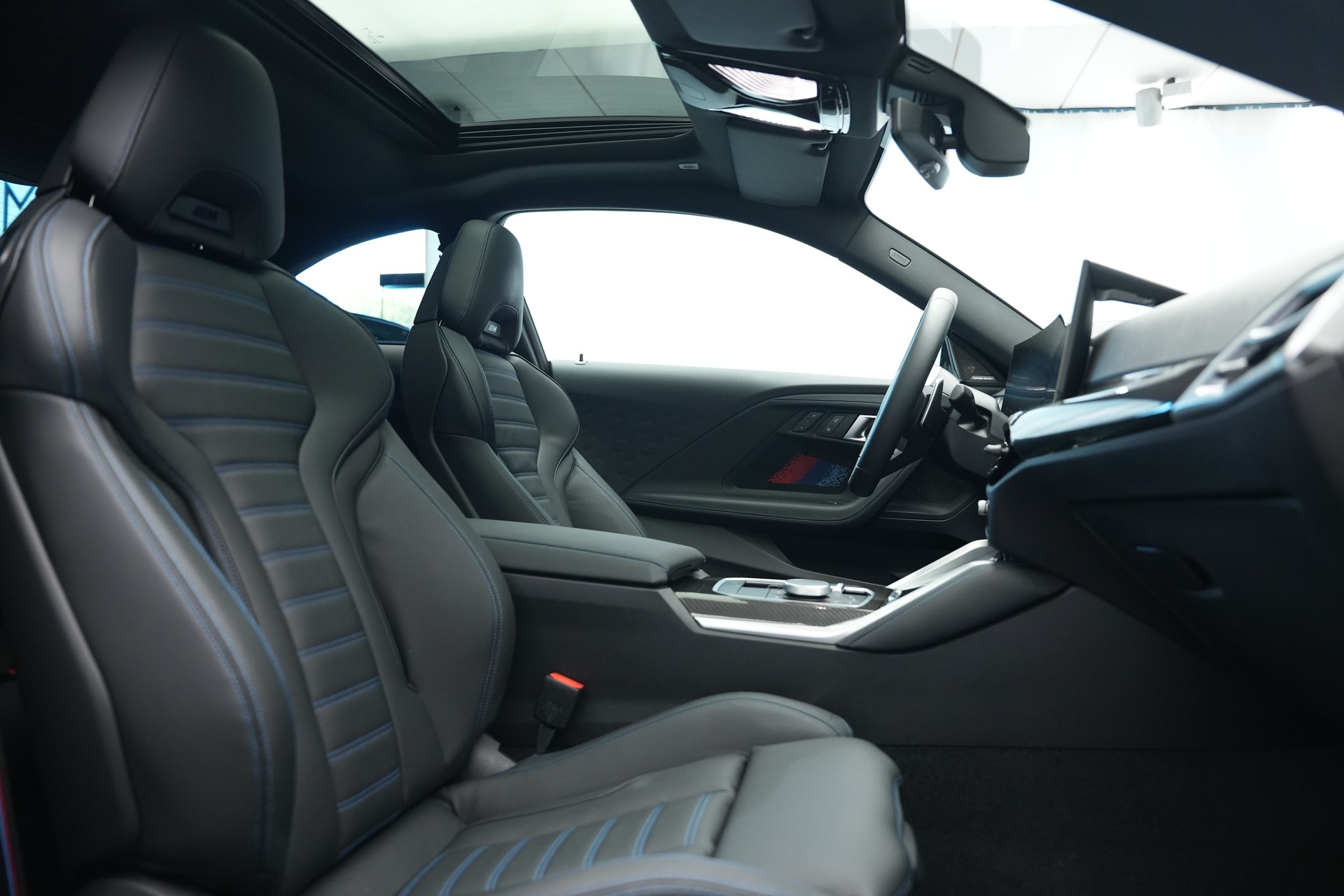 BMW M240i xDrive M Sport Pro Steptronic *CH-Fahrzeug* *Facelift*-image-12