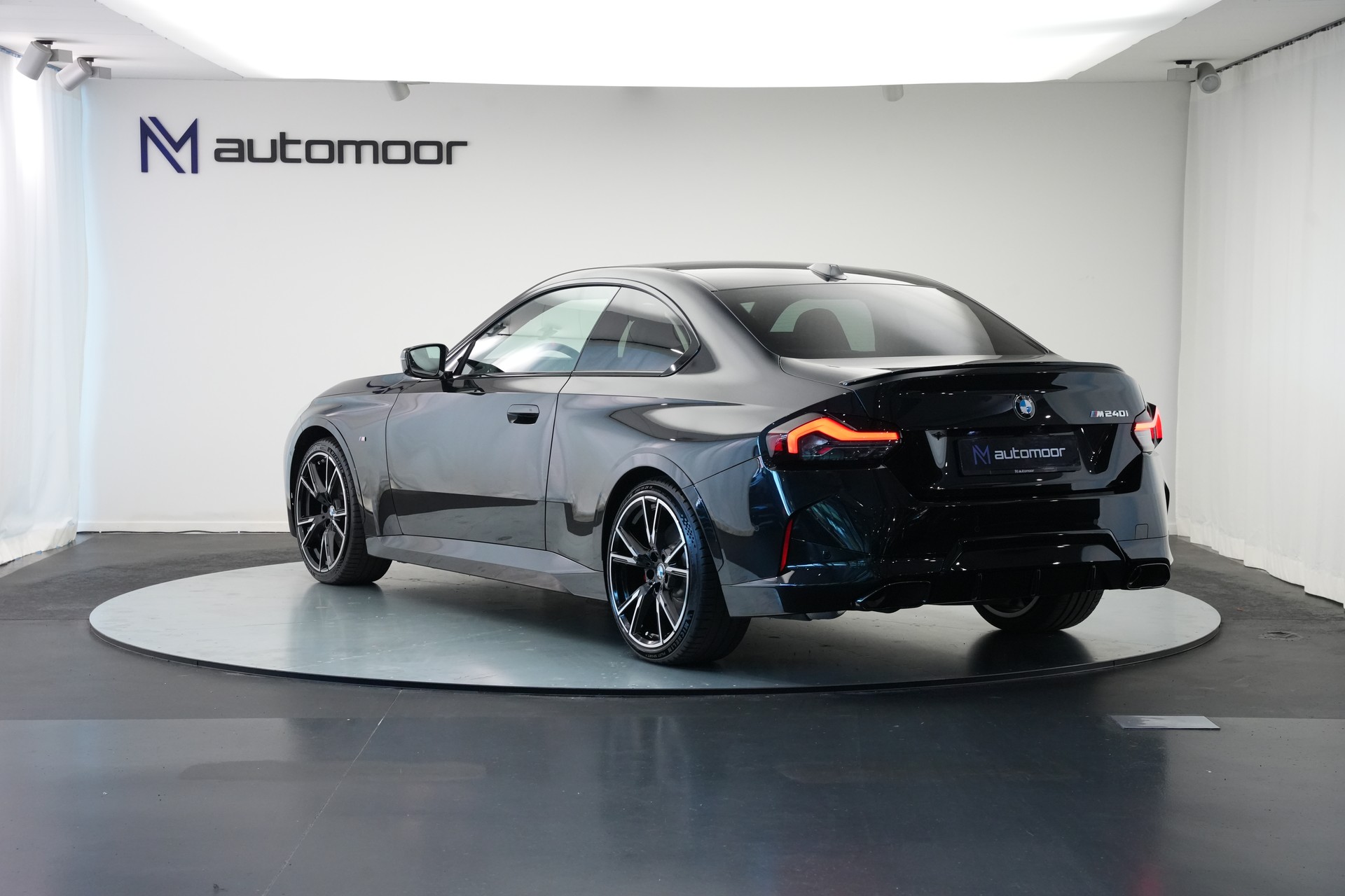 BMW M240i xDrive M Sport Pro Steptronic *CH-Fahrzeug* *Facelift*-image-6