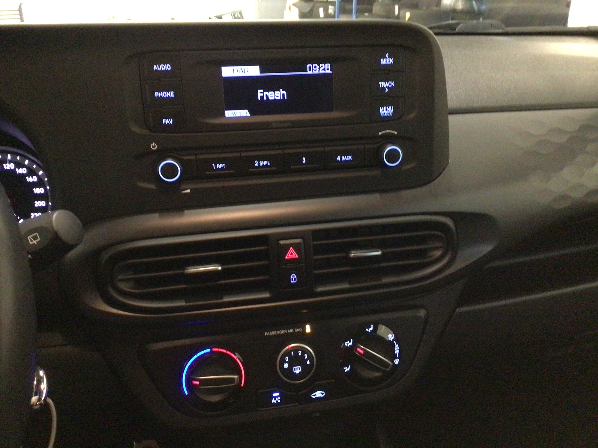 HYUNDAI i10 1.0 T-GDI N Line-image-11