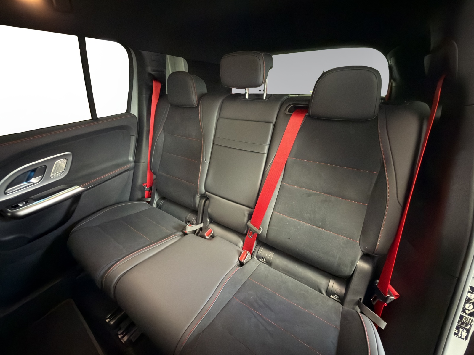 MERCEDES-BENZ GLB 220 4Matic 8G-Tronic-image-9