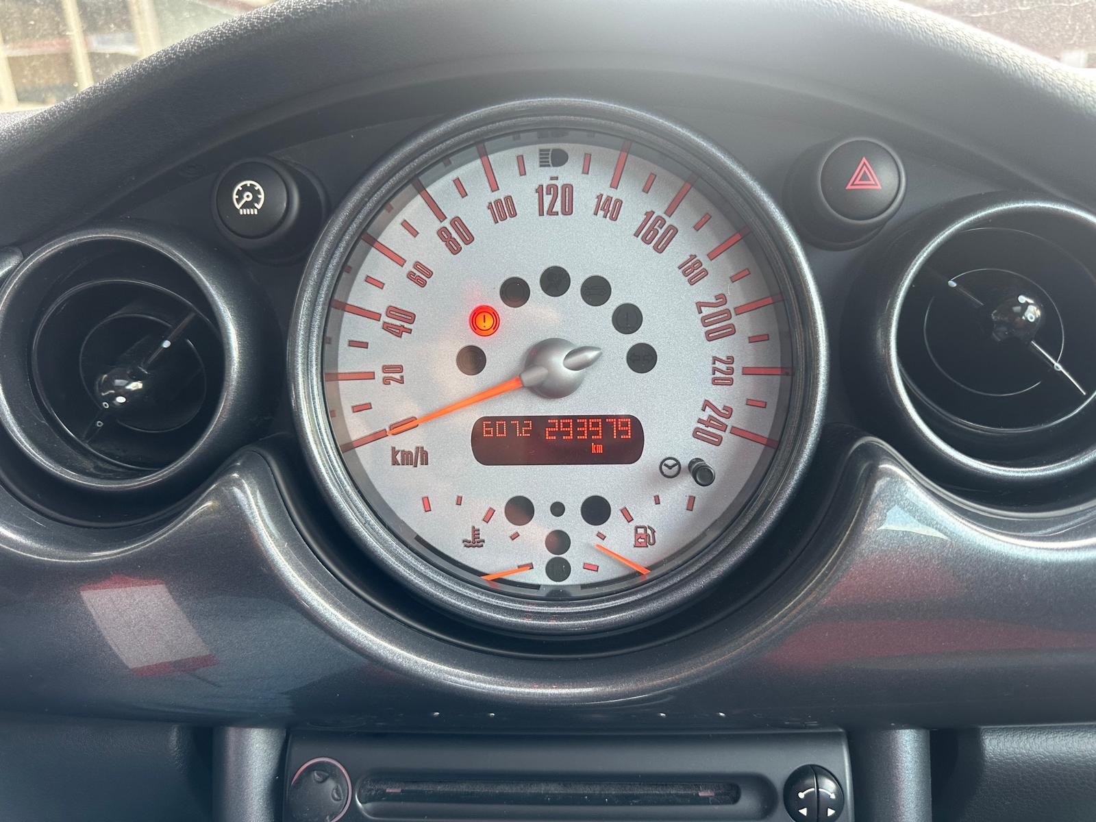 MINI Cooper-image-7