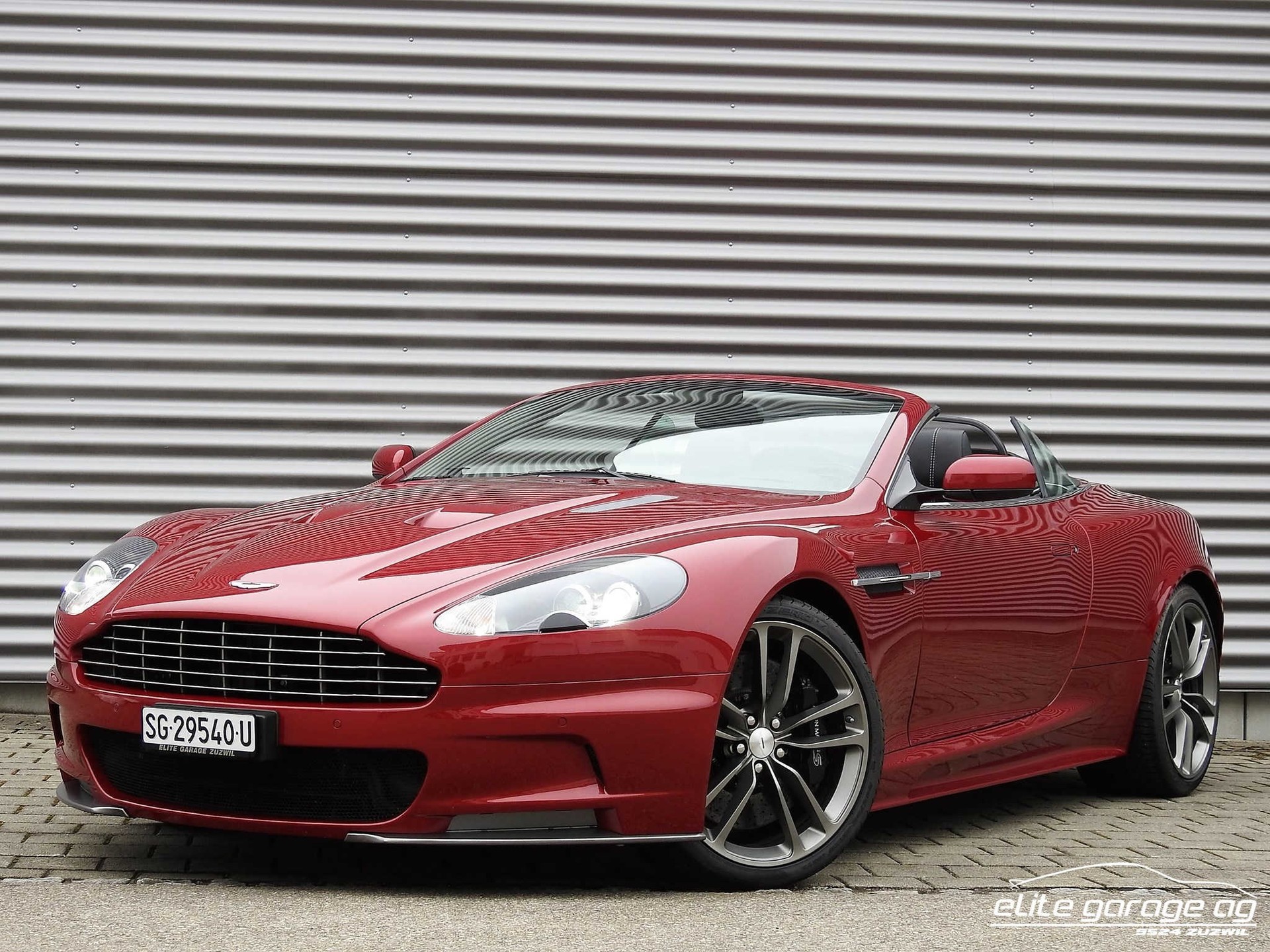 ASTON MARTIN DBS Volante Touchtronic 2-image-0