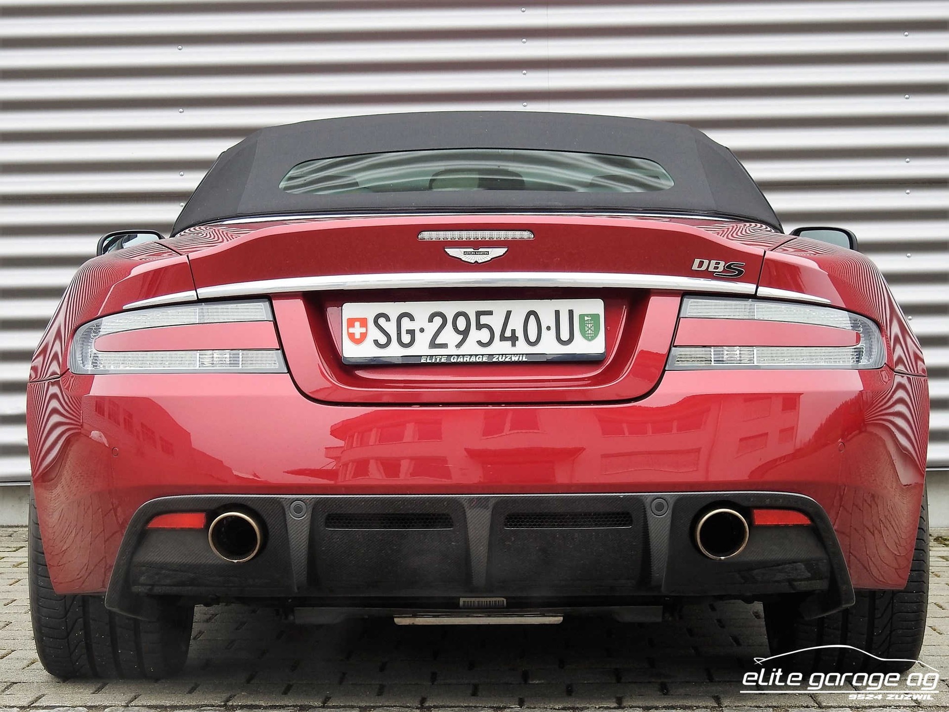 ASTON MARTIN DBS Volante Touchtronic 2-image-3