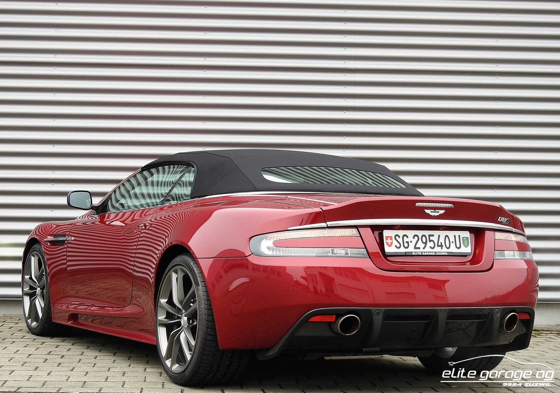 ASTON MARTIN DBS Volante Touchtronic 2-image-4