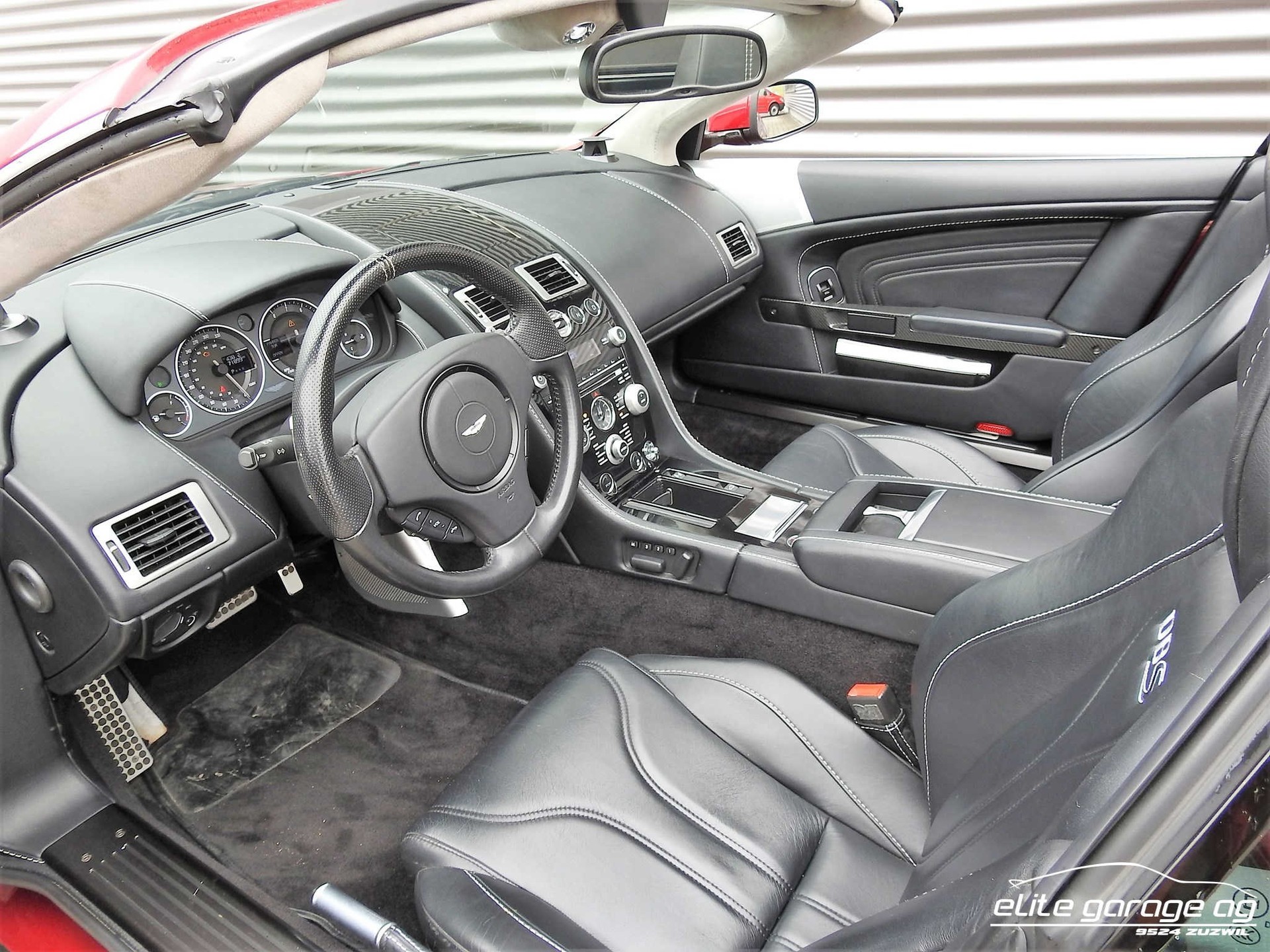ASTON MARTIN DBS Volante Touchtronic 2-image-9