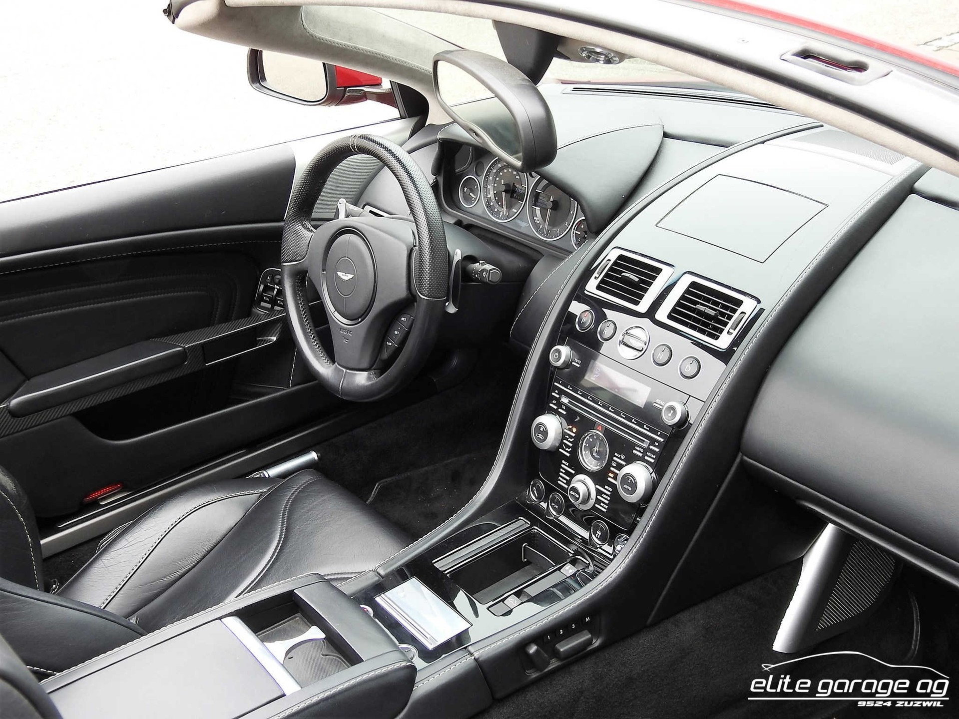 ASTON MARTIN DBS Volante Touchtronic 2-image-10