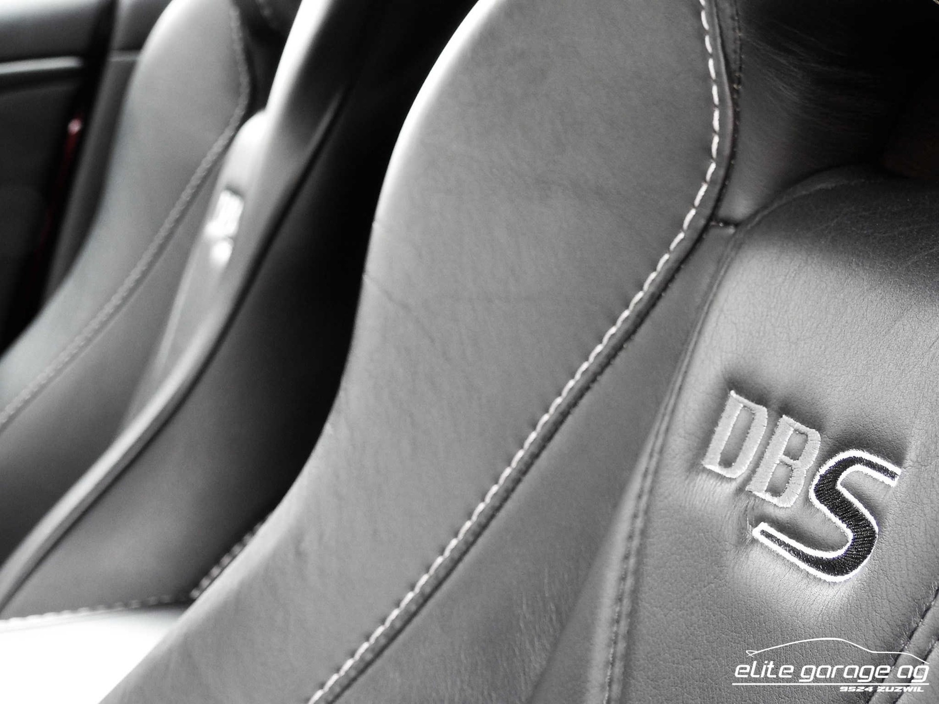 ASTON MARTIN DBS Volante Touchtronic 2-image-11