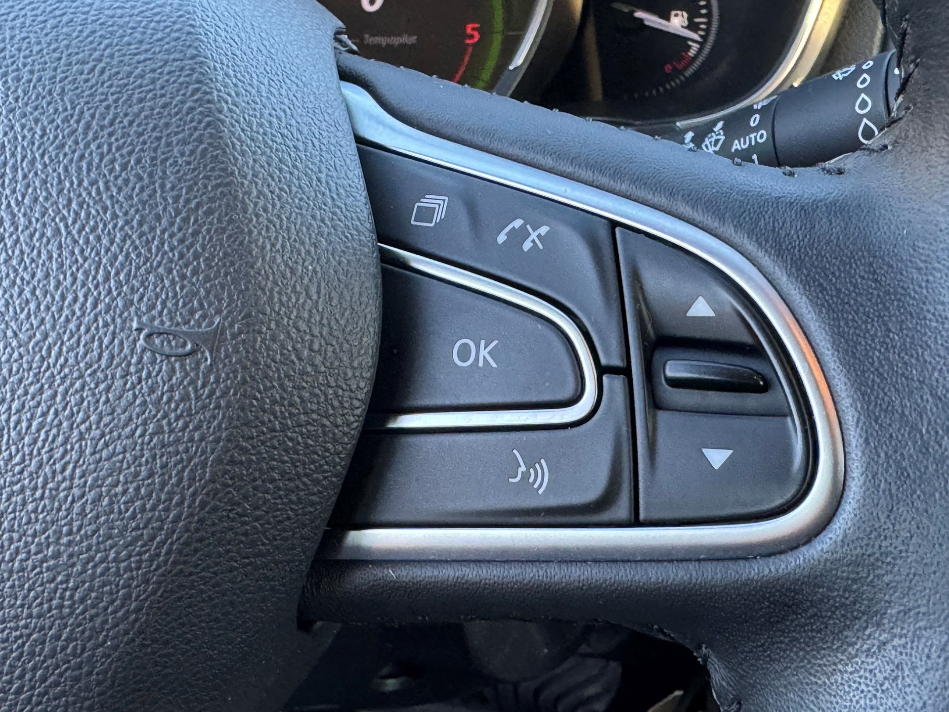RENAULT Mégane Grandtour 1.5 dCi Business EDC-image-14