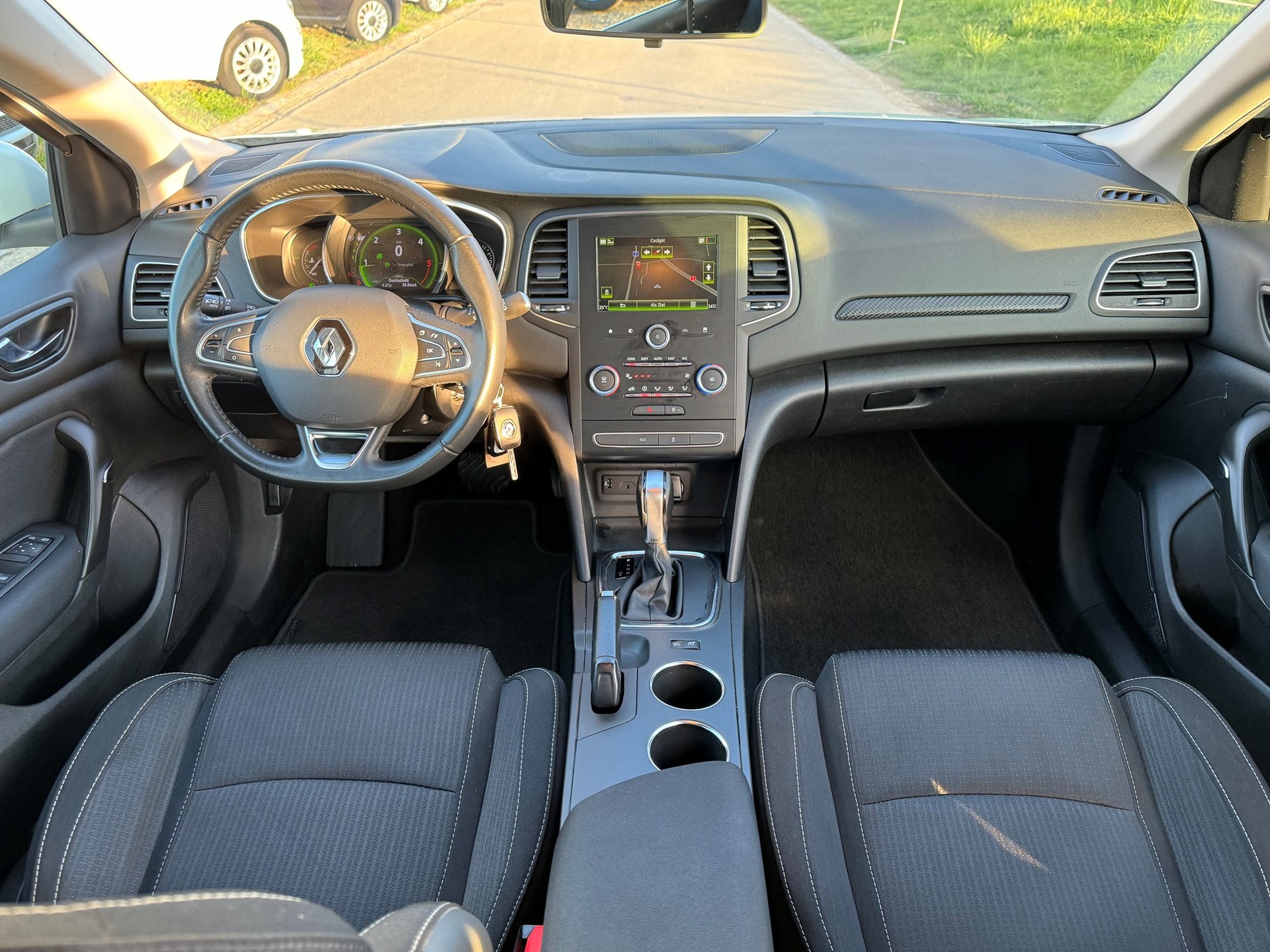 RENAULT Mégane Grandtour 1.5 dCi Business EDC-image-7