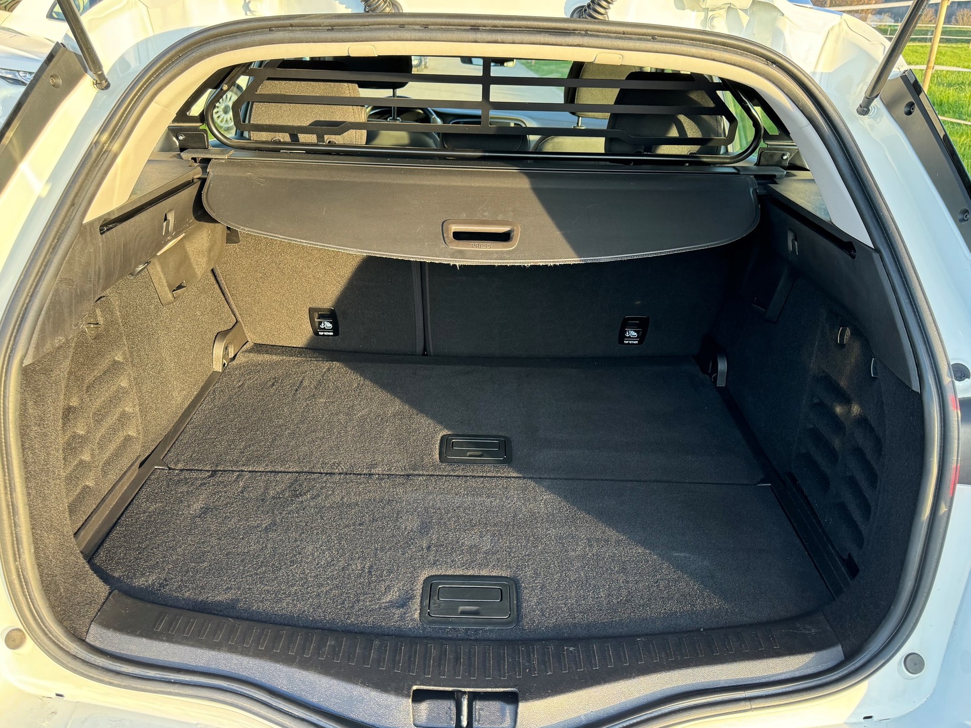 RENAULT Mégane Grandtour 1.5 dCi Business EDC-image-10