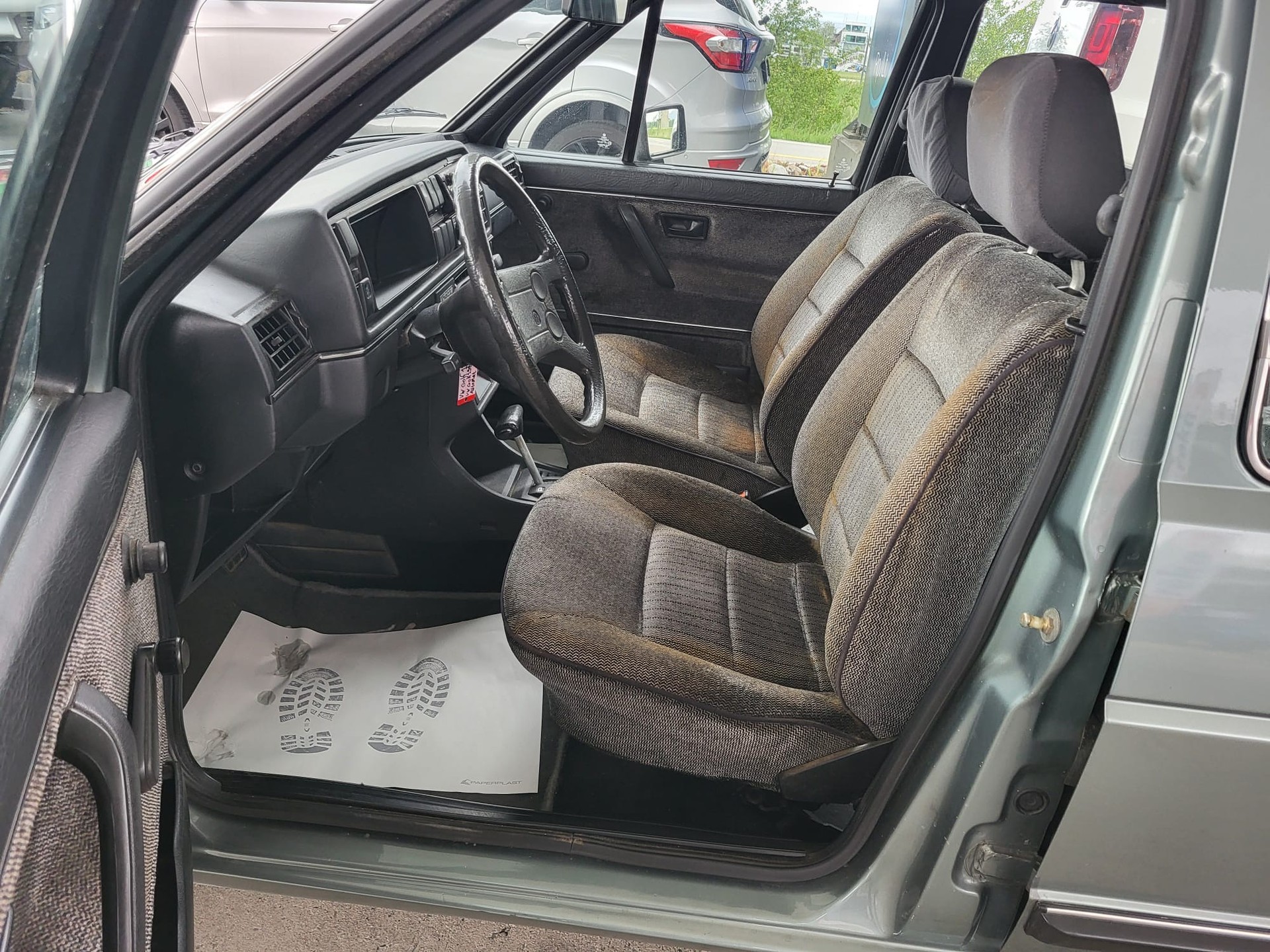 VW Golf 1800 C-image-9