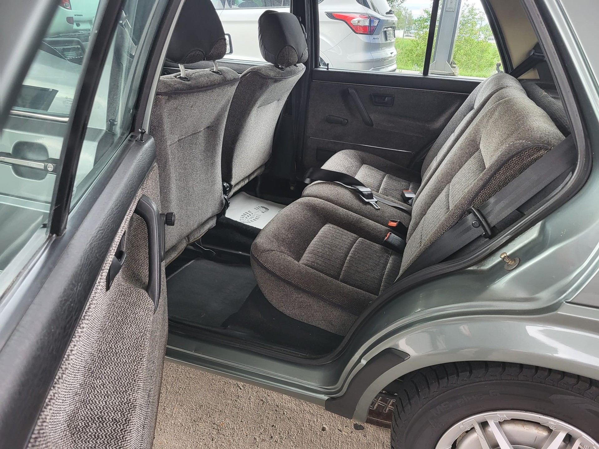 VW Golf 1800 C-image-10