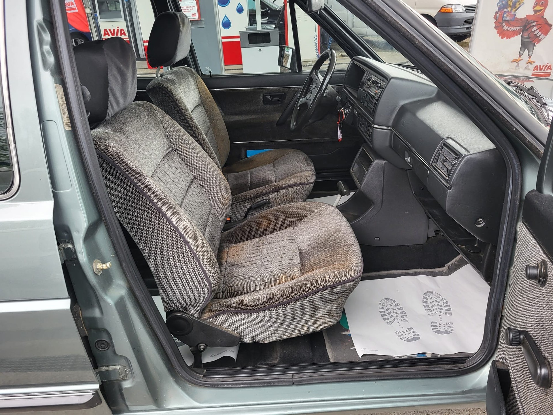 VW Golf 1800 C-image-14