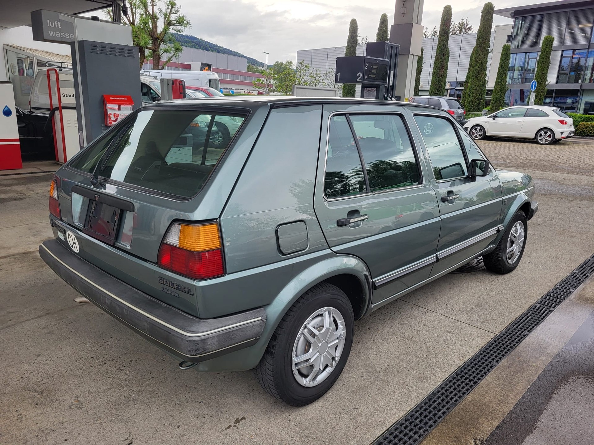 VW Golf 1800 C-image-3