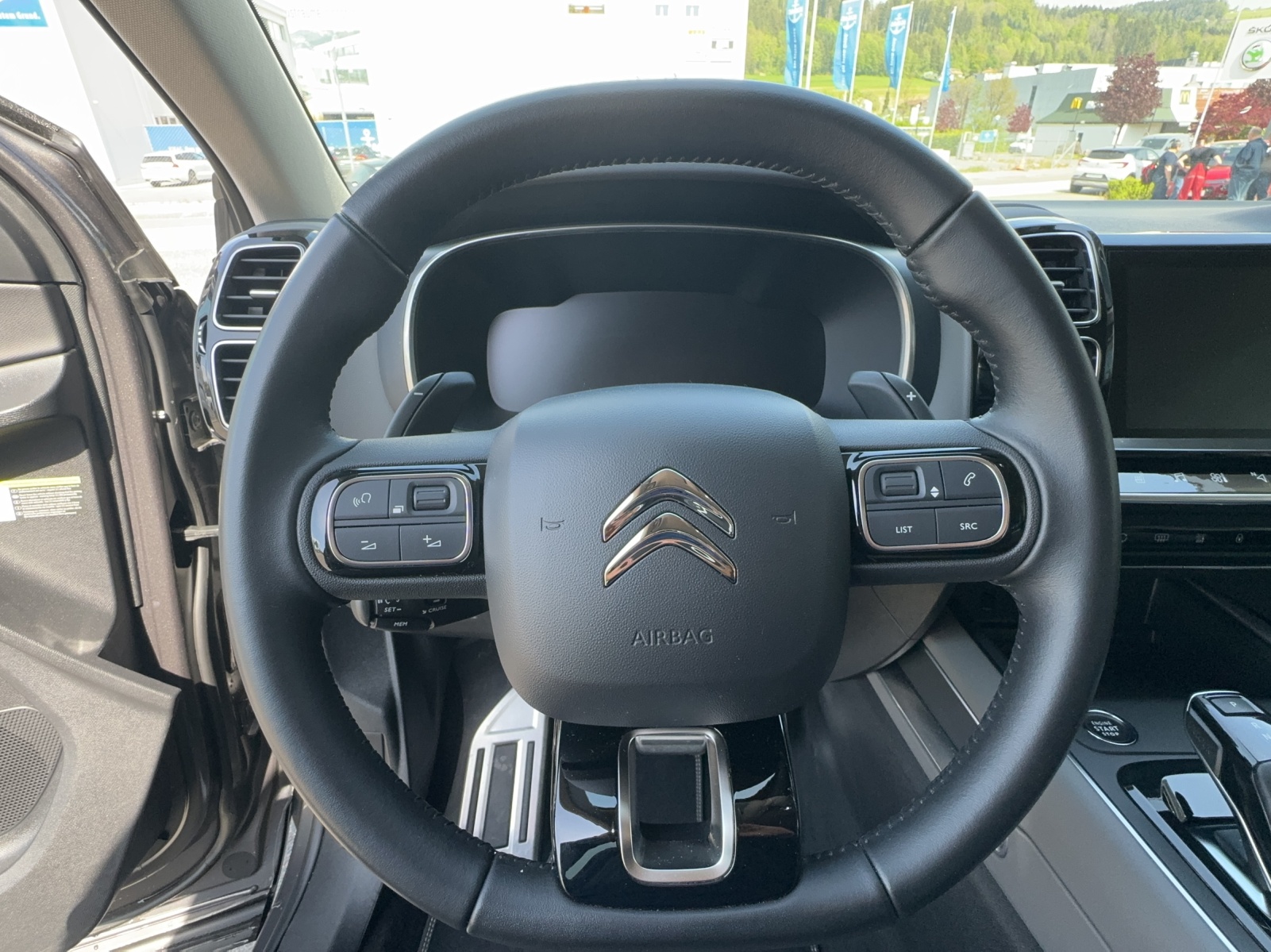 CITROEN C5 Aircross 1.6 PHEV Shine-image-6