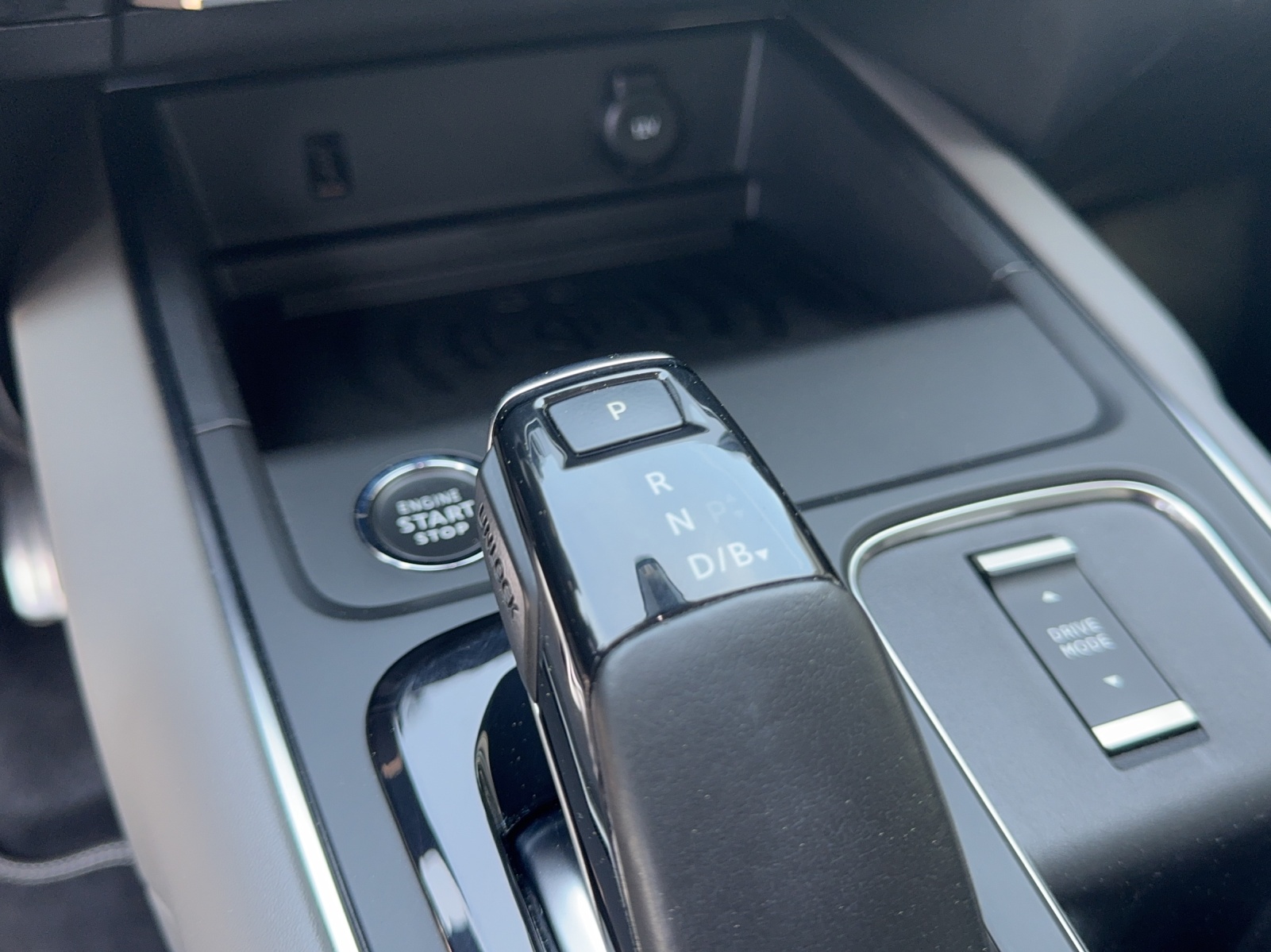 CITROEN C5 Aircross 1.6 PHEV Shine-image-8