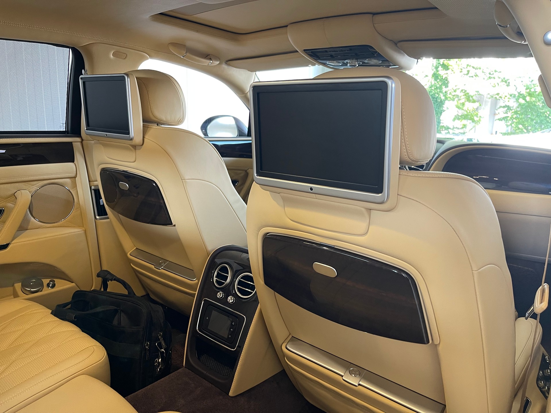 BENTLEY Flying Spur 6.0-image-13