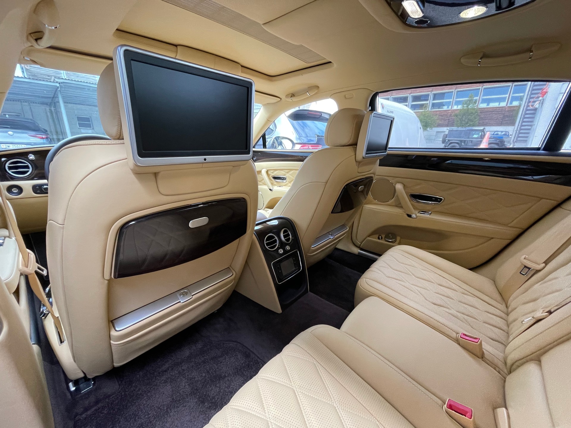 BENTLEY Flying Spur 6.0-image-9