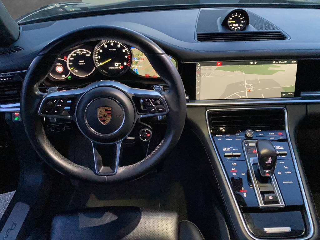 PORSCHE Panamera 4 E-Hybrid Sport Turismo PDK-image-10