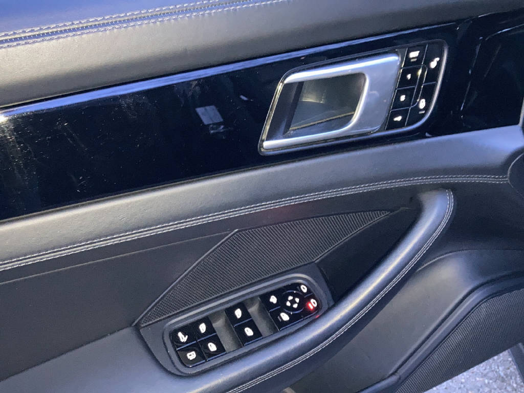 PORSCHE Panamera 4 E-Hybrid Sport Turismo PDK-image-8
