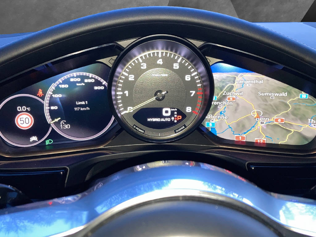 PORSCHE Panamera 4 E-Hybrid Sport Turismo PDK-image-12