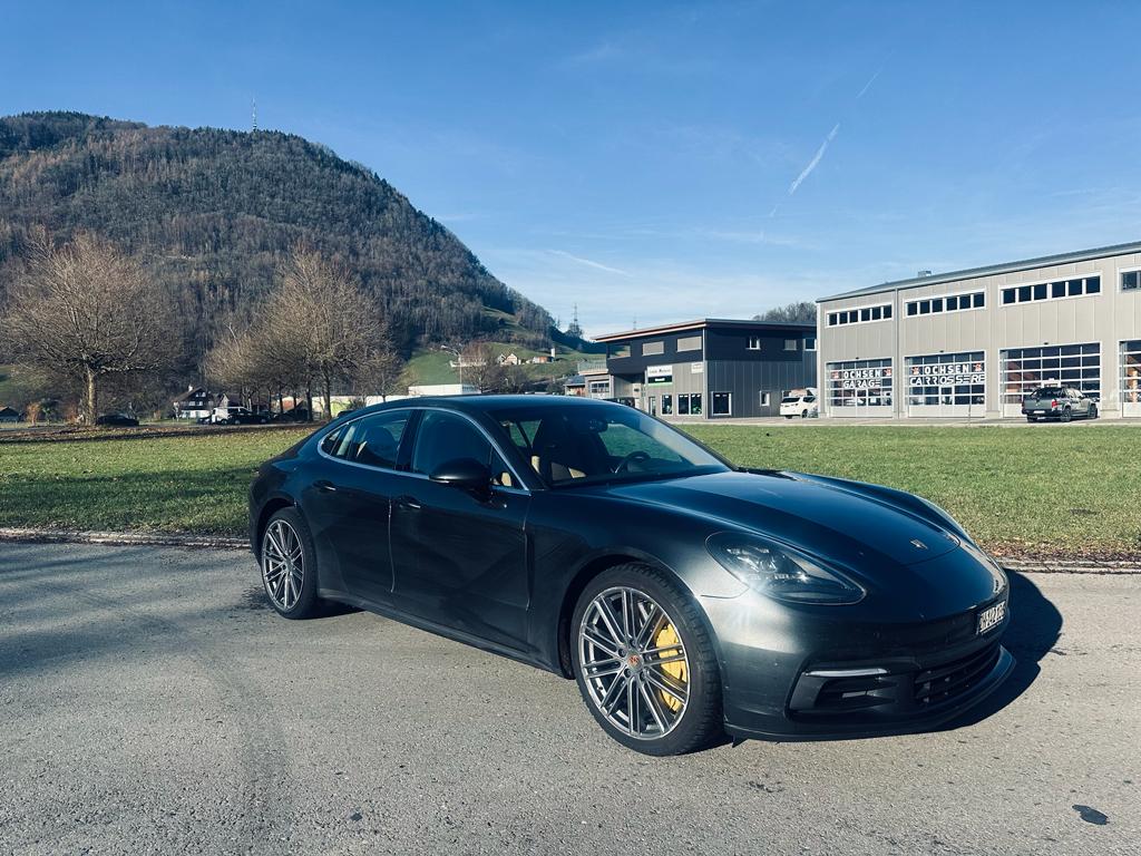 PORSCHE Panamera 4S Diesel PDK-image-1