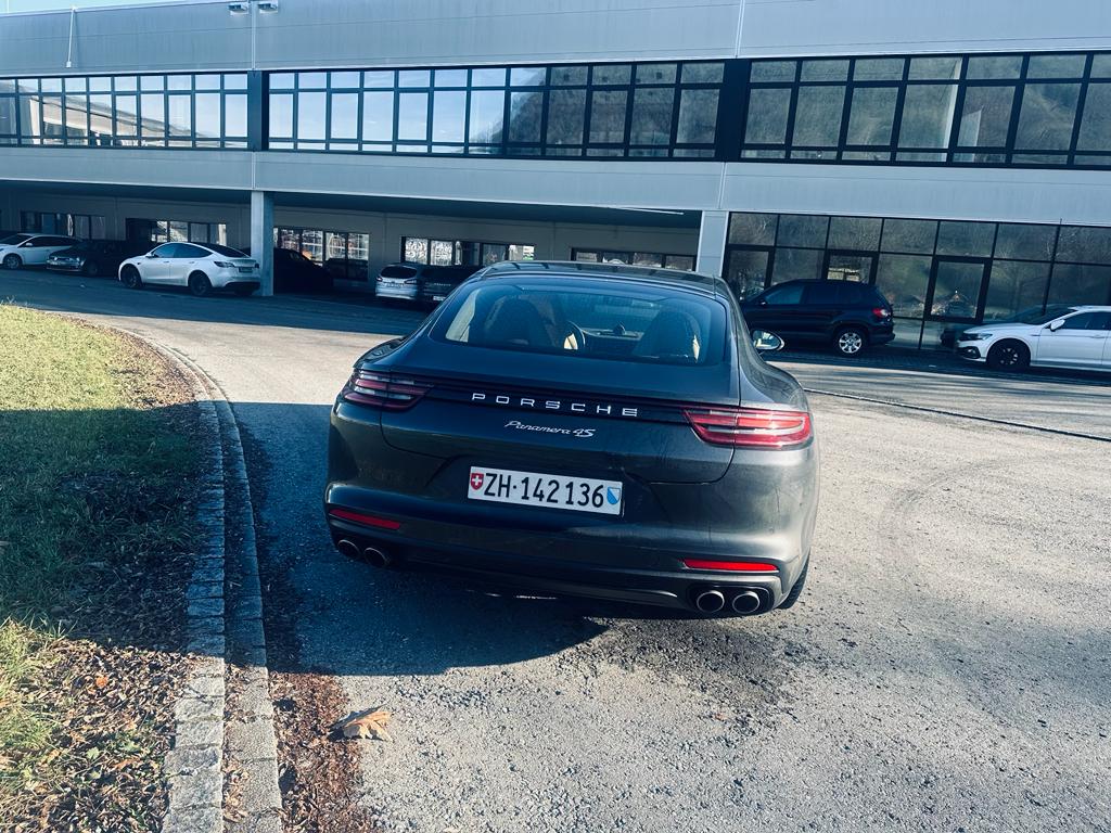 PORSCHE Panamera 4S Diesel PDK-image-4
