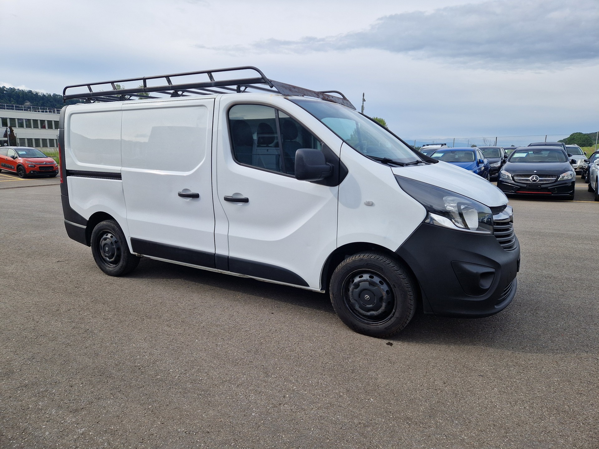 OPEL Vivaro 1.6 CDTI 2.7t L1H1-image-12