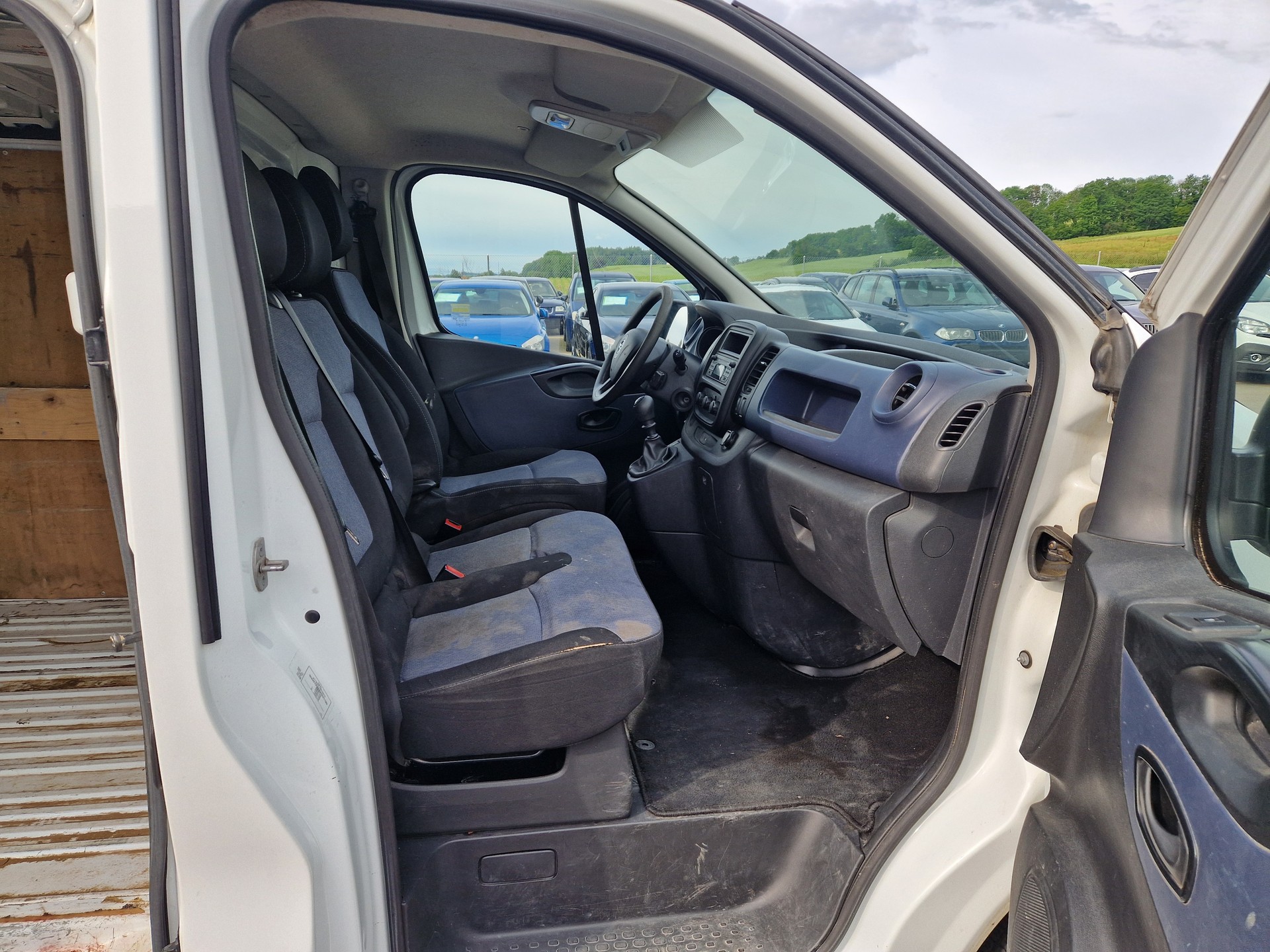 OPEL Vivaro 1.6 CDTI 2.7t L1H1-image-14
