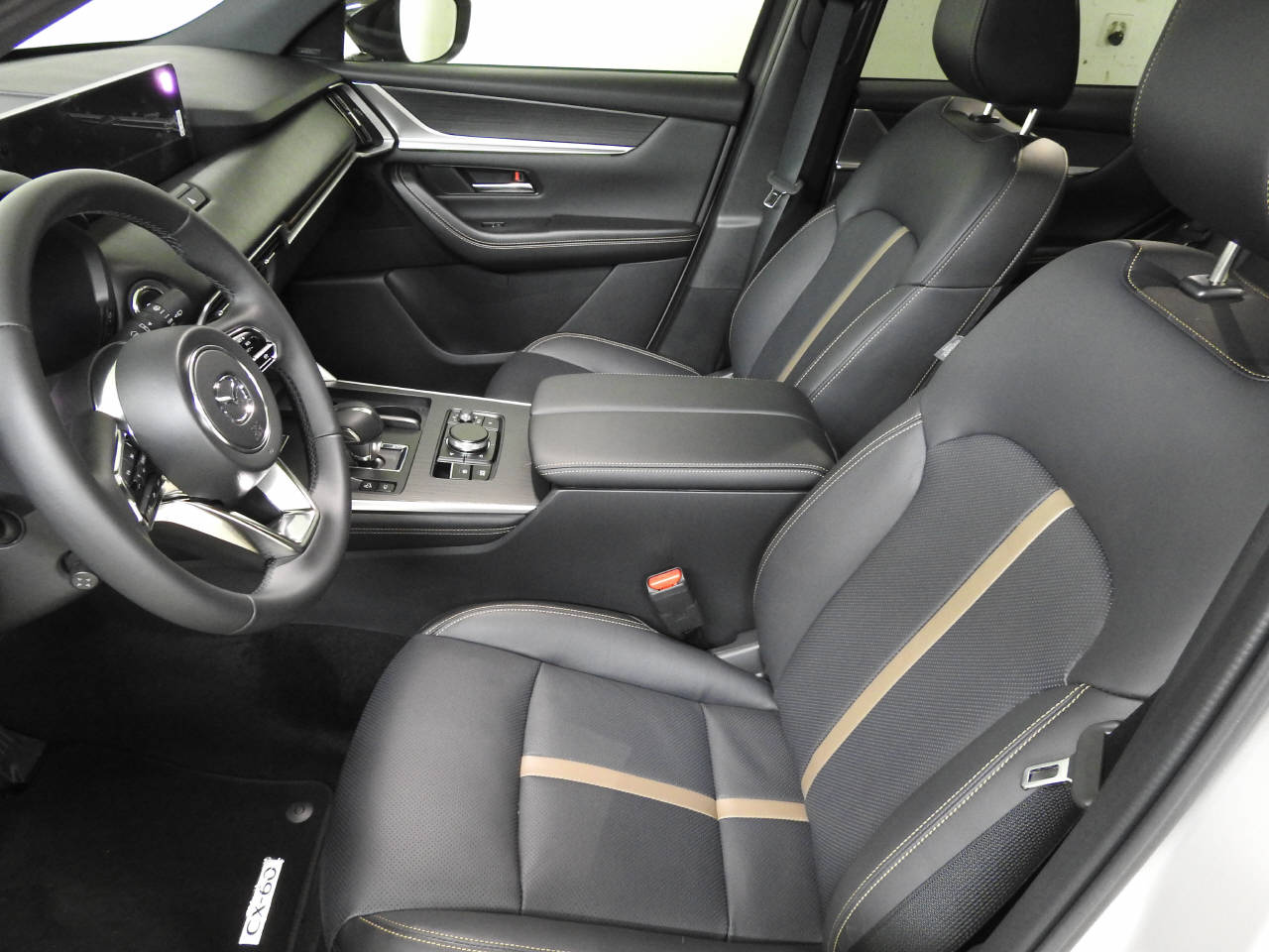 MAZDA CX-60 3.3 D Homura Plus-image-14