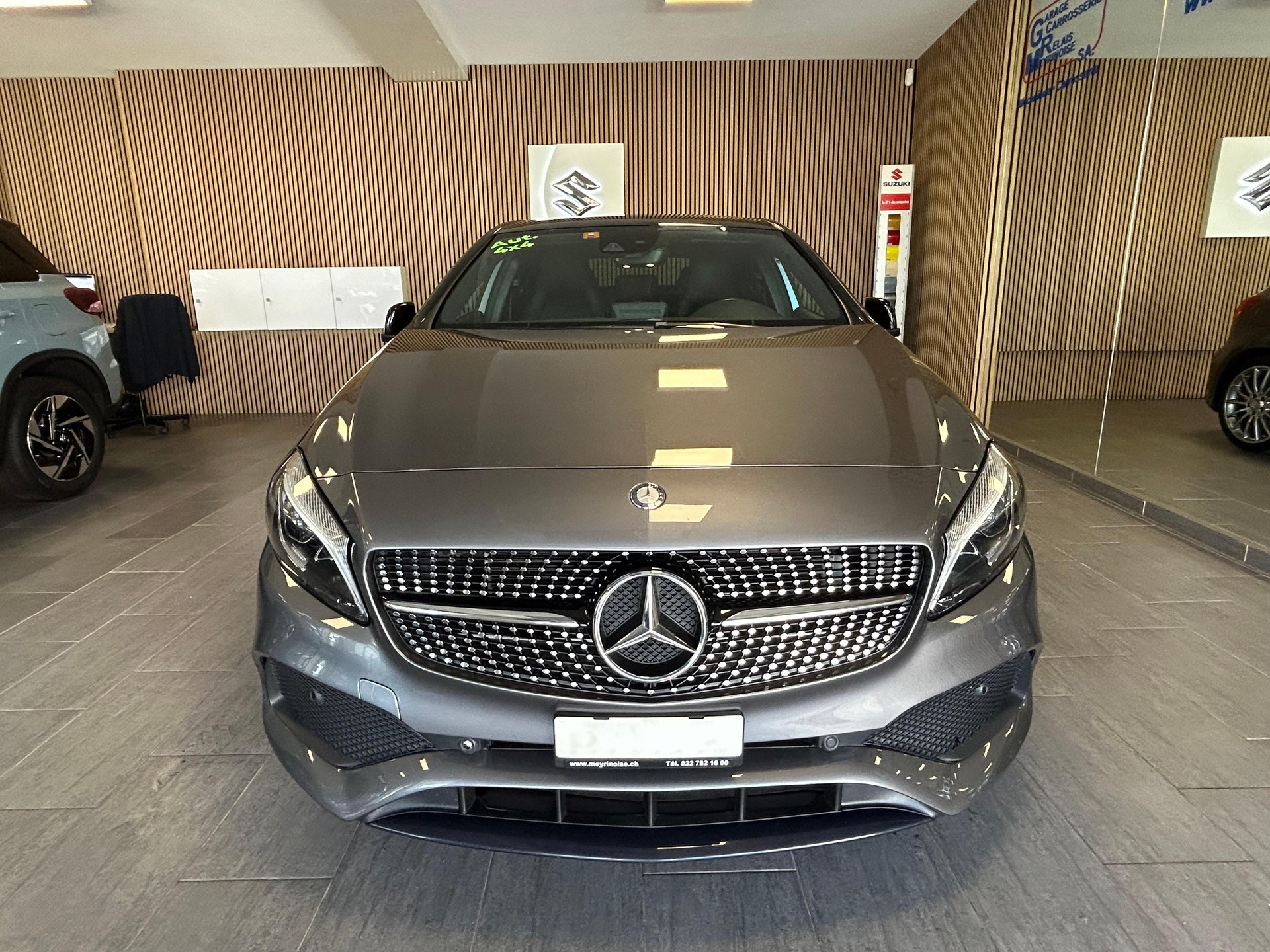 MERCEDES-BENZ A 250 AMG Line 4m-image-3