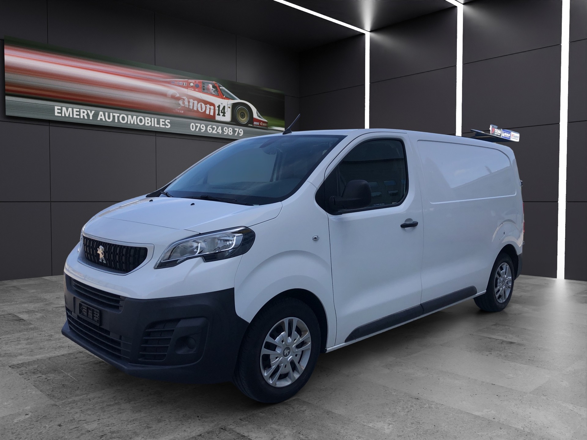 PEUGEOT Expert 1.5 BlueHDi 100 S&S Pro Standard-image-0