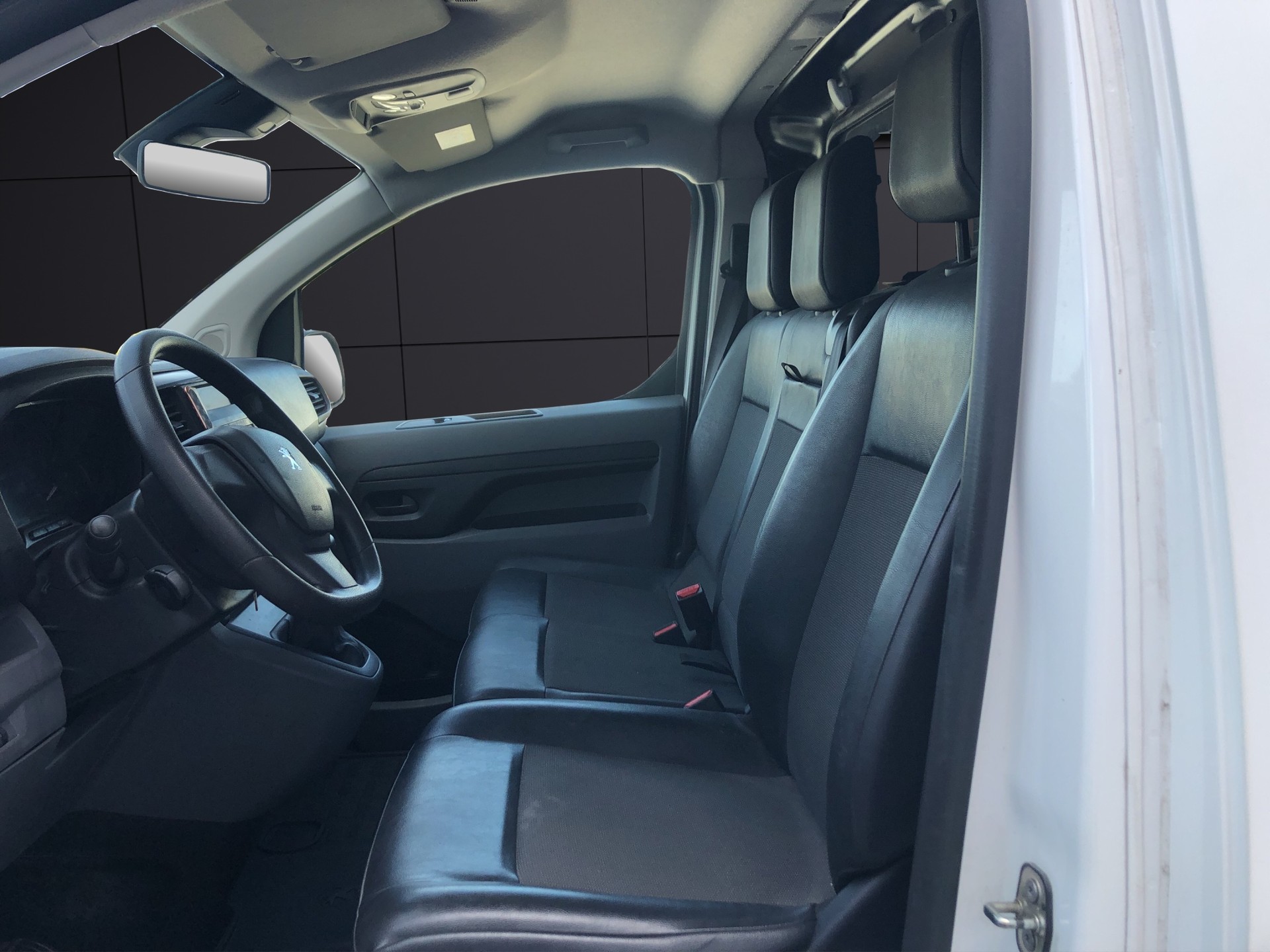 PEUGEOT Expert 1.5 BlueHDi 100 S&S Pro Standard-image-8