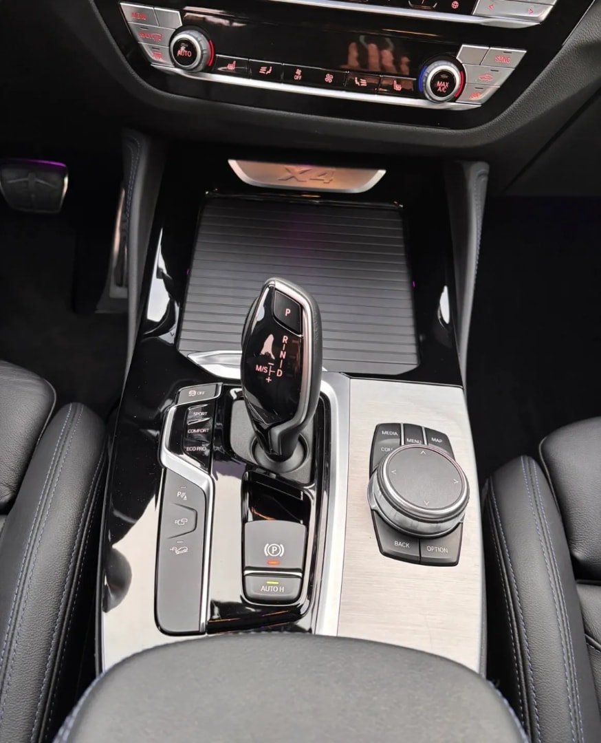 BMW X4 xDrive 20d M Sport Steptronic-image-12