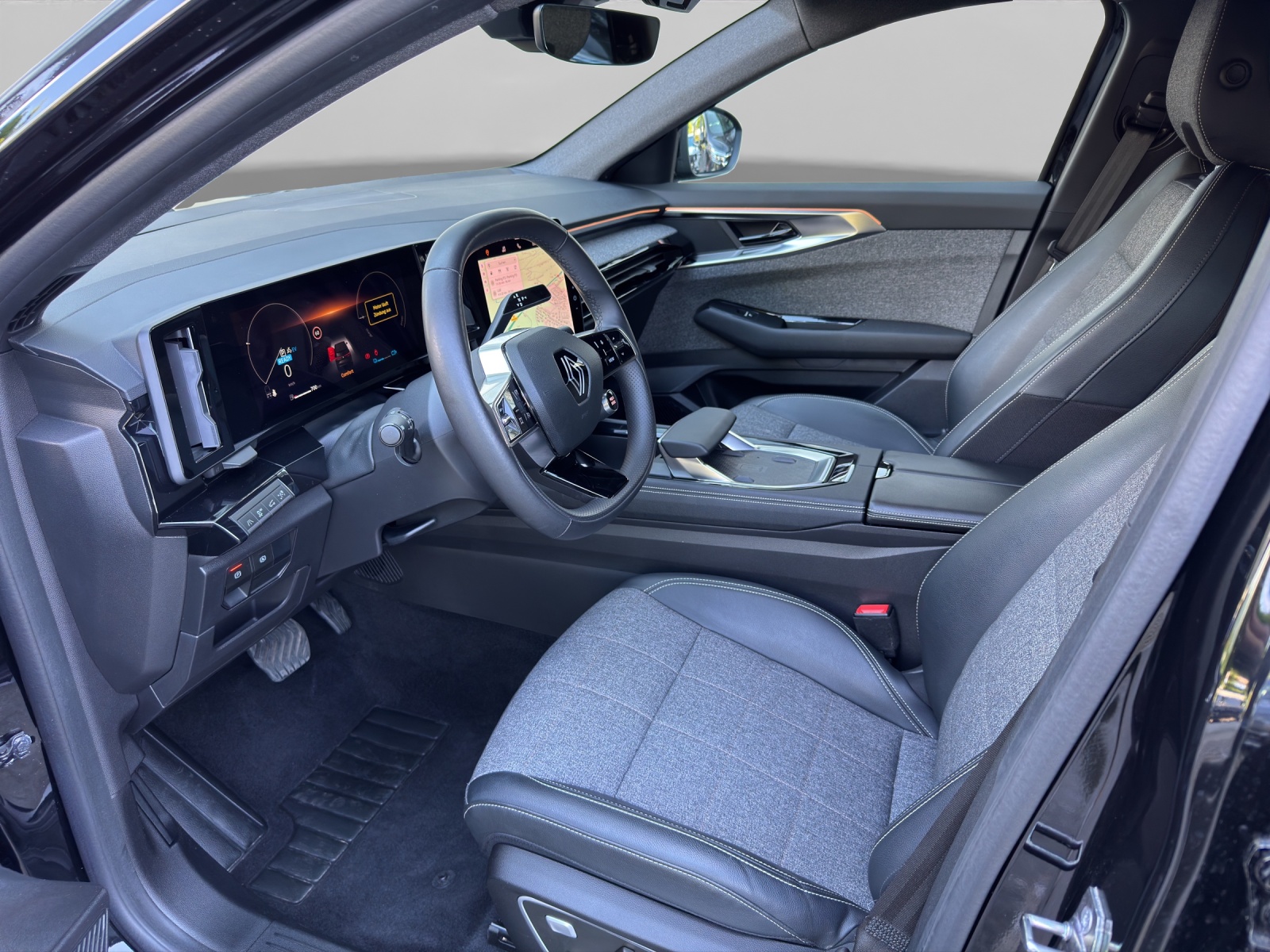 RENAULT Espace 1.2 E-Tech techno 7P-image-4