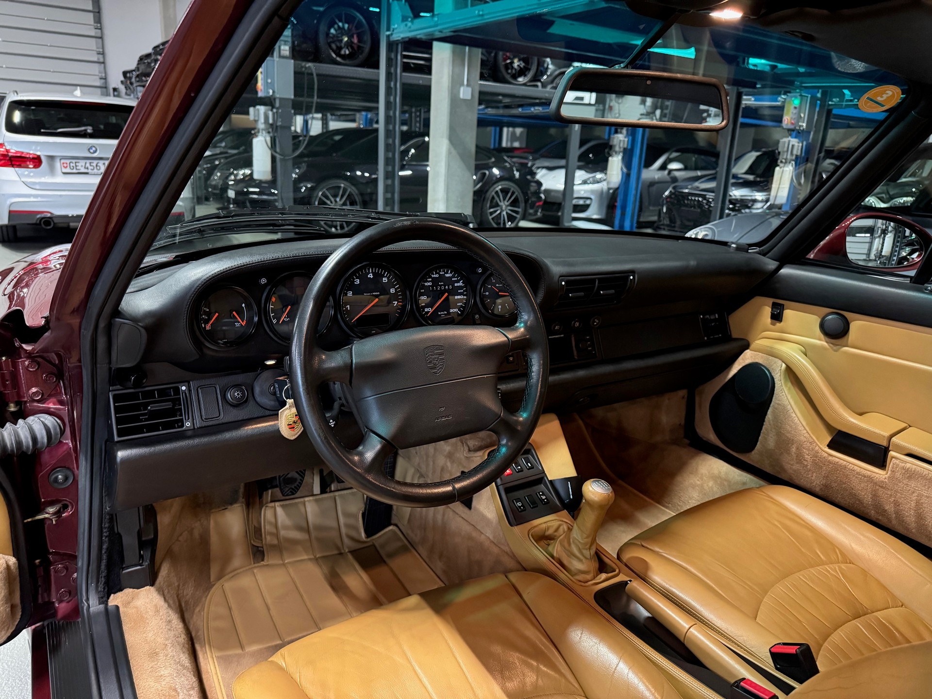 PORSCHE 911 Carrera 4S-image-7