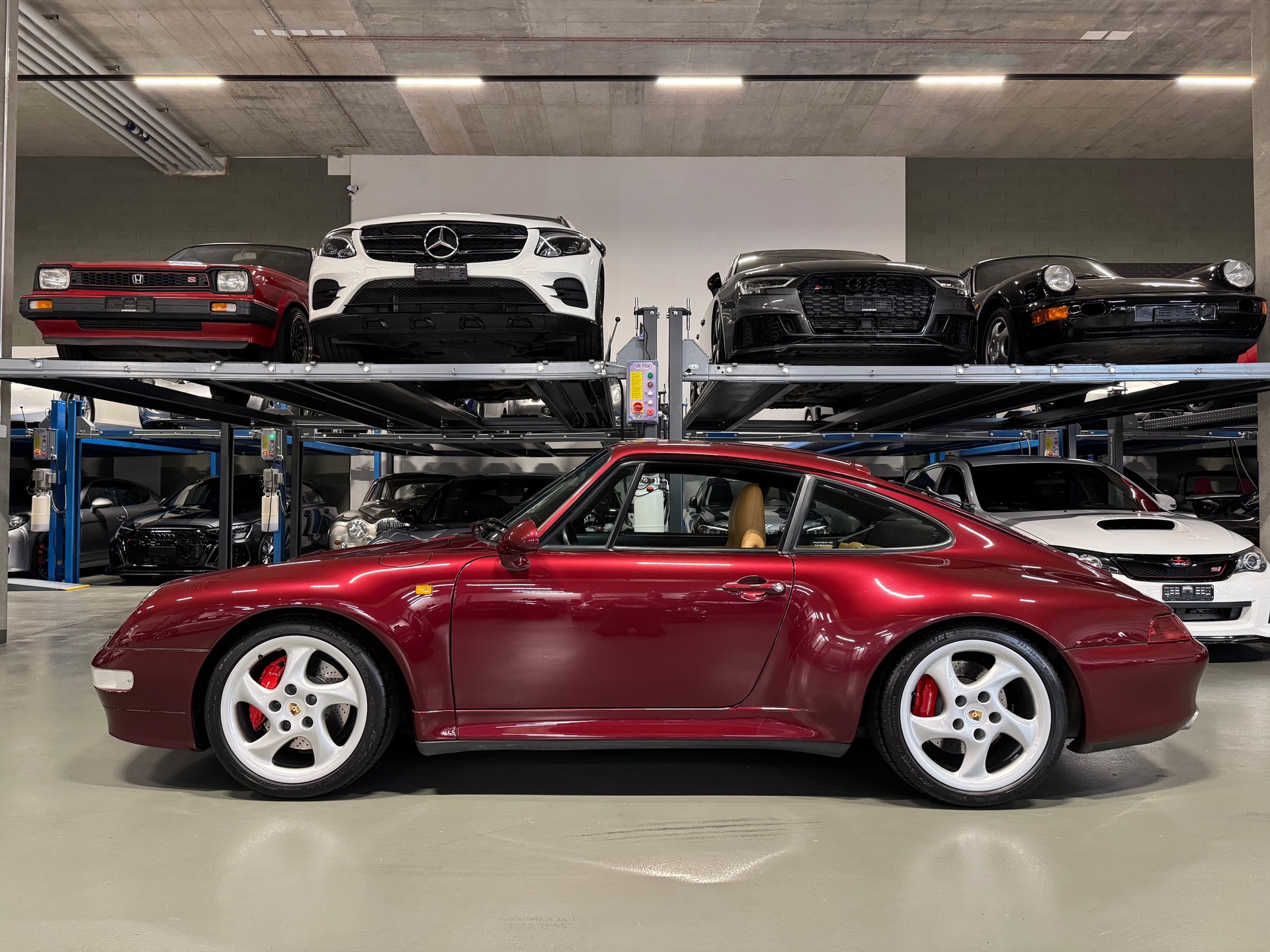 PORSCHE 911 Carrera 4S-image-0