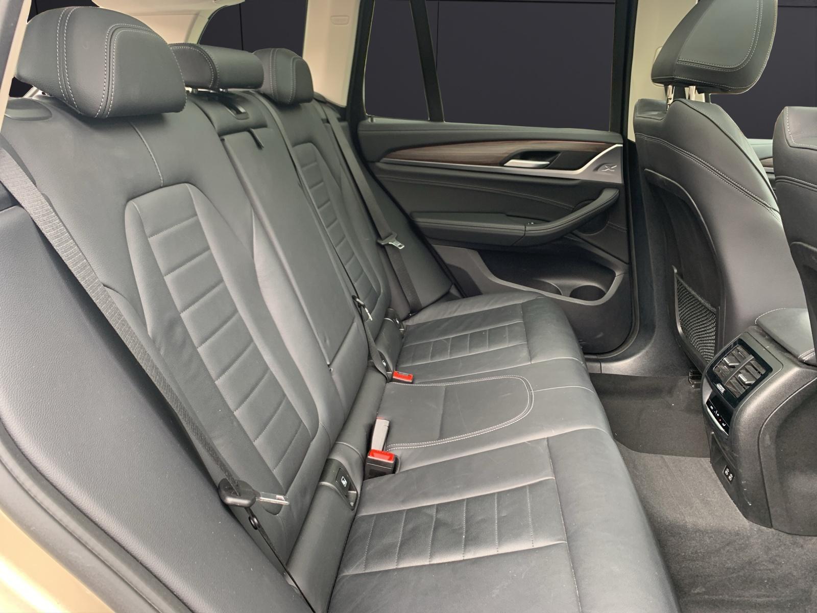 BMW X3 30e xDrive-image-12