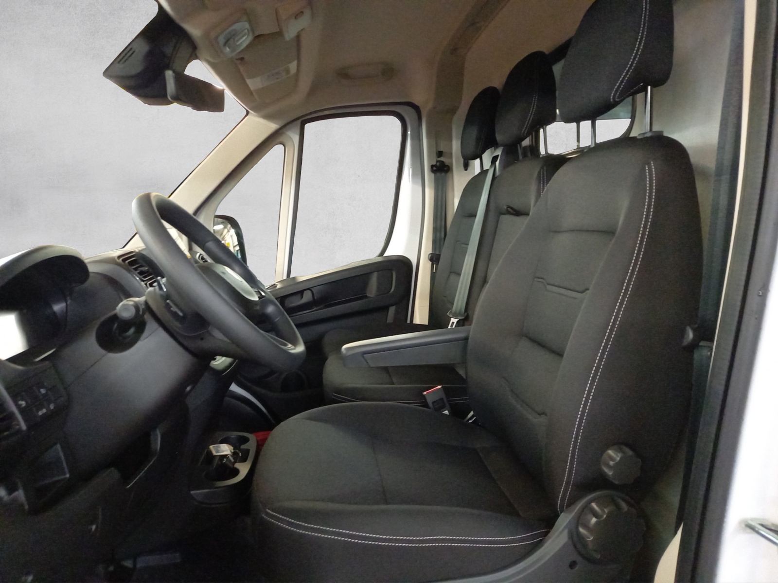 PEUGEOT e-Boxer Kaw. 435 L3H2 110 kWh-image-8