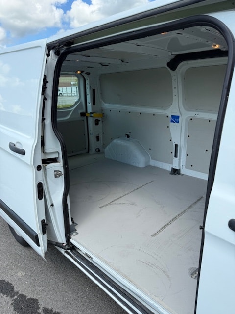 FORD Transit Custom Van 300 L2H1 Ambiente-image-8