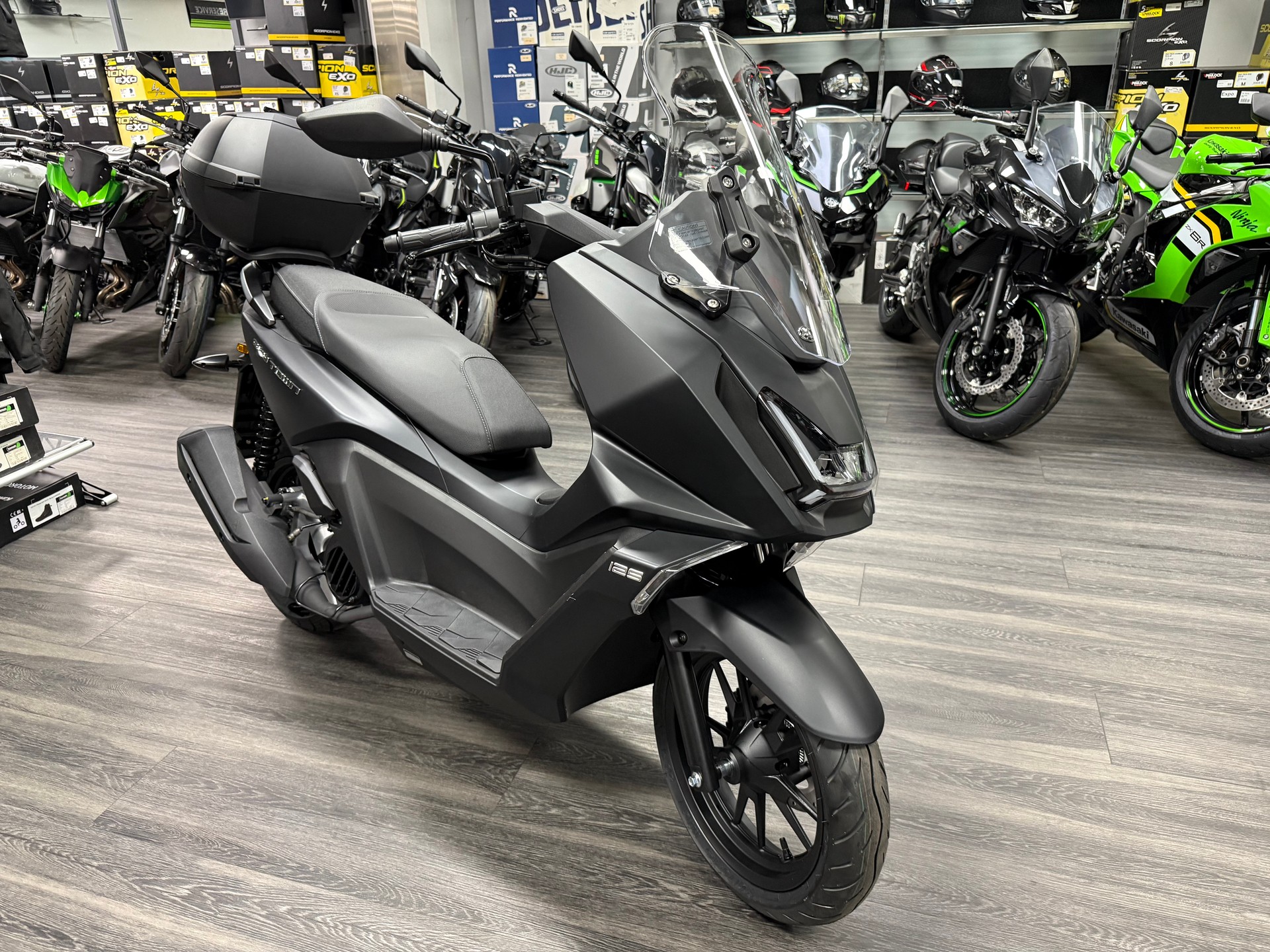 KYMCO Sky Town 125-showroom-element-3