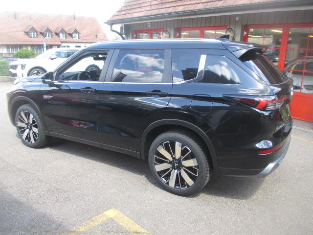 MITSUBISHI Outlander 2.4 PHEV Intense 4x4-image-3