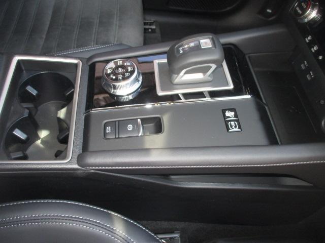 MITSUBISHI Outlander 2.4 PHEV Intense 4x4-image-12
