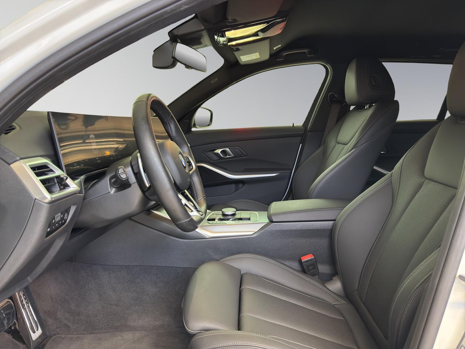 BMW 320d xDrive Touring M Sport-image-10