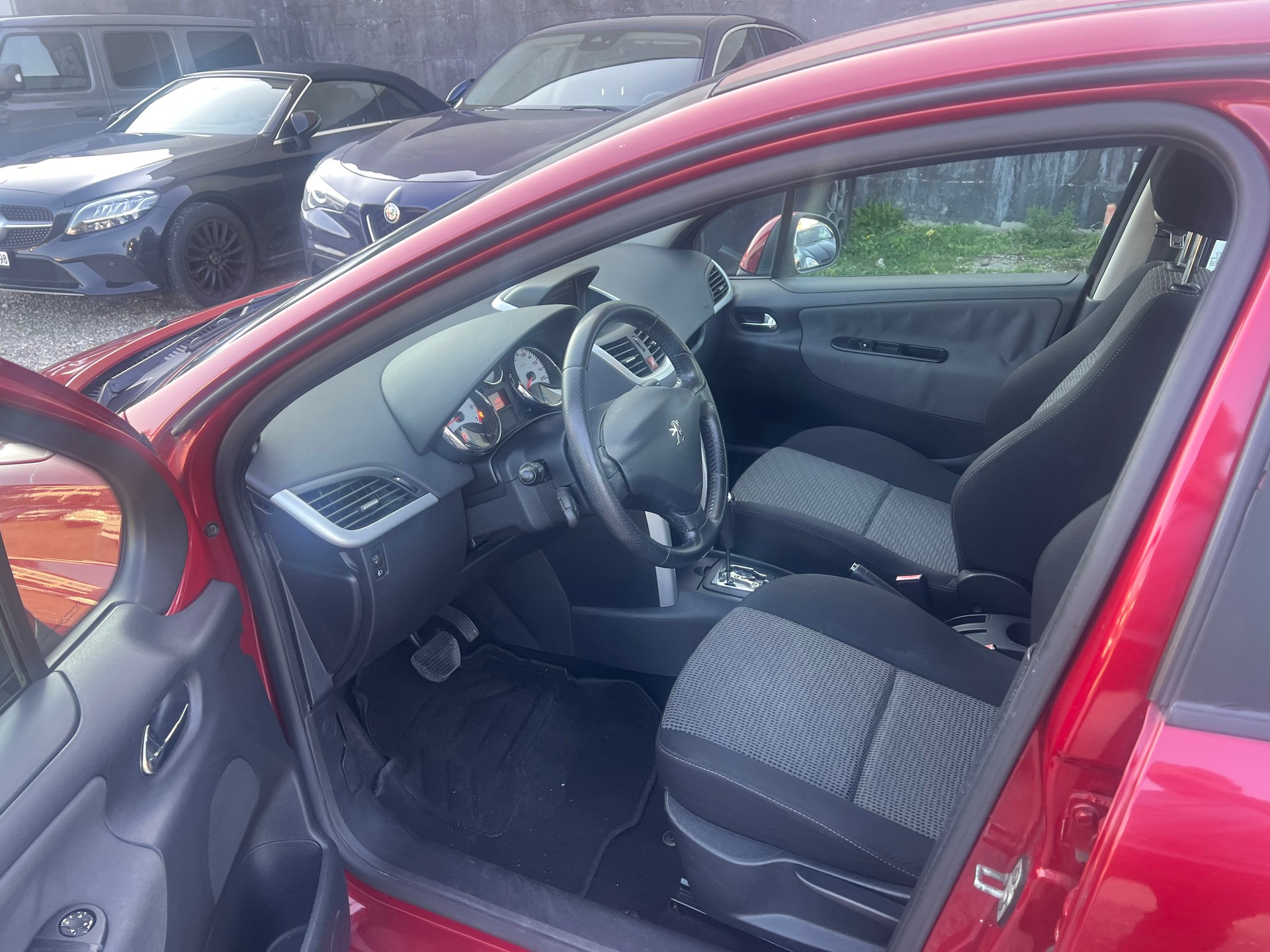 PEUGEOT 207 1.6 16V Sport Automatic-image-10