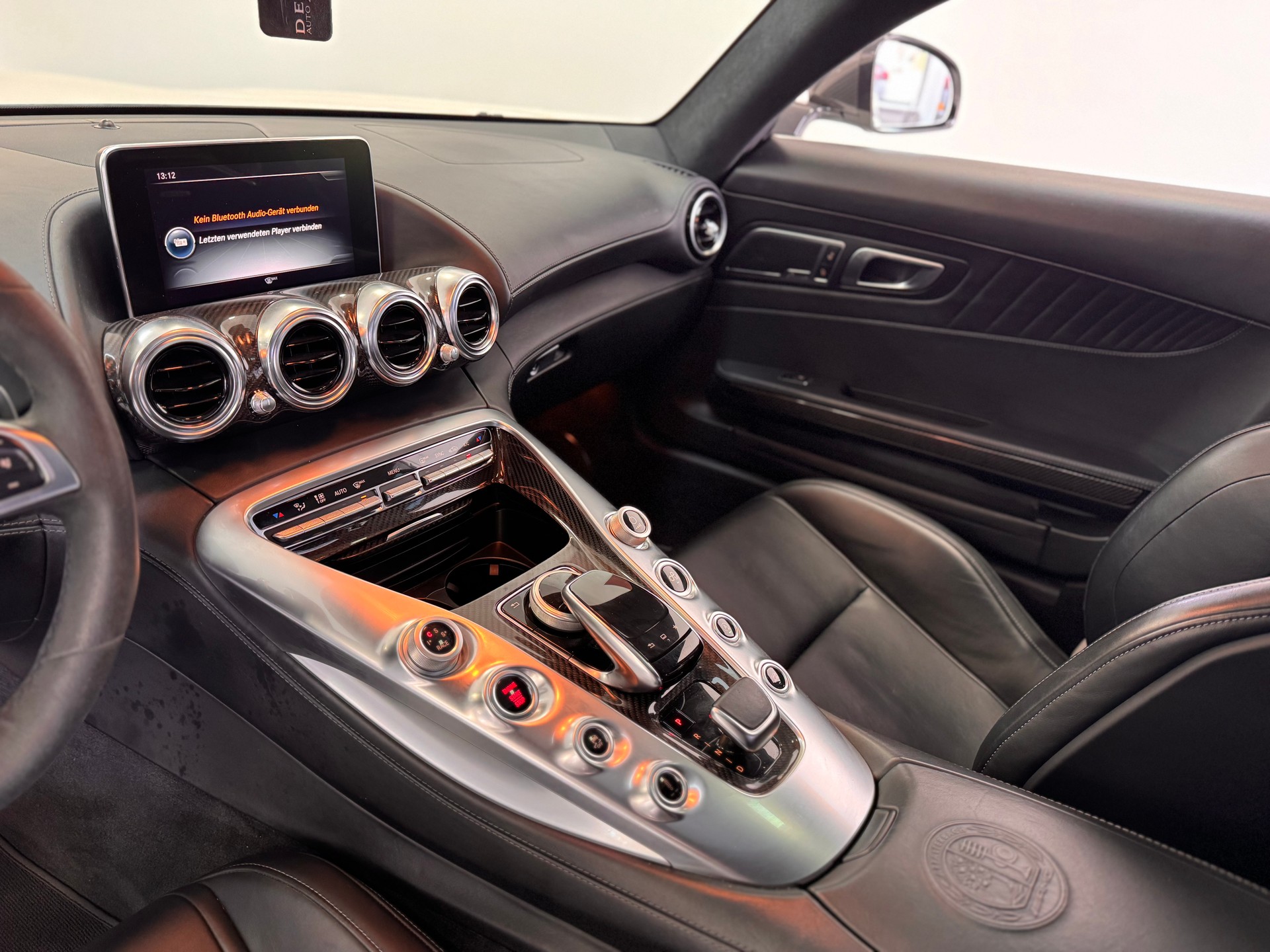 MERCEDES-BENZ AMG GT S Speedshift DCT *Keramik Bremsanlage / Performance Sitze / Carbon Paket / Panorama / Burmester*-image-11