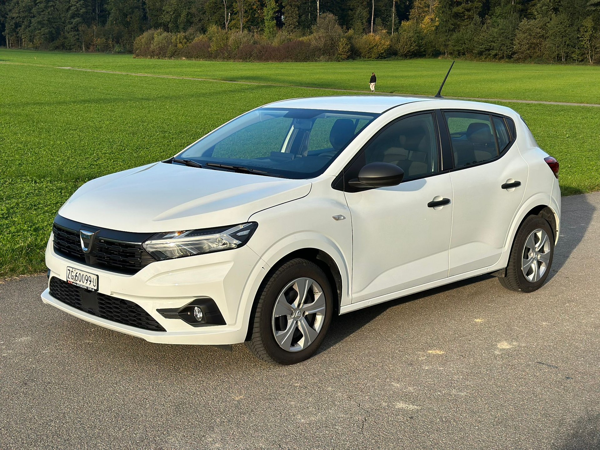 DACIA Sandero TCe 90 Essential-image-1