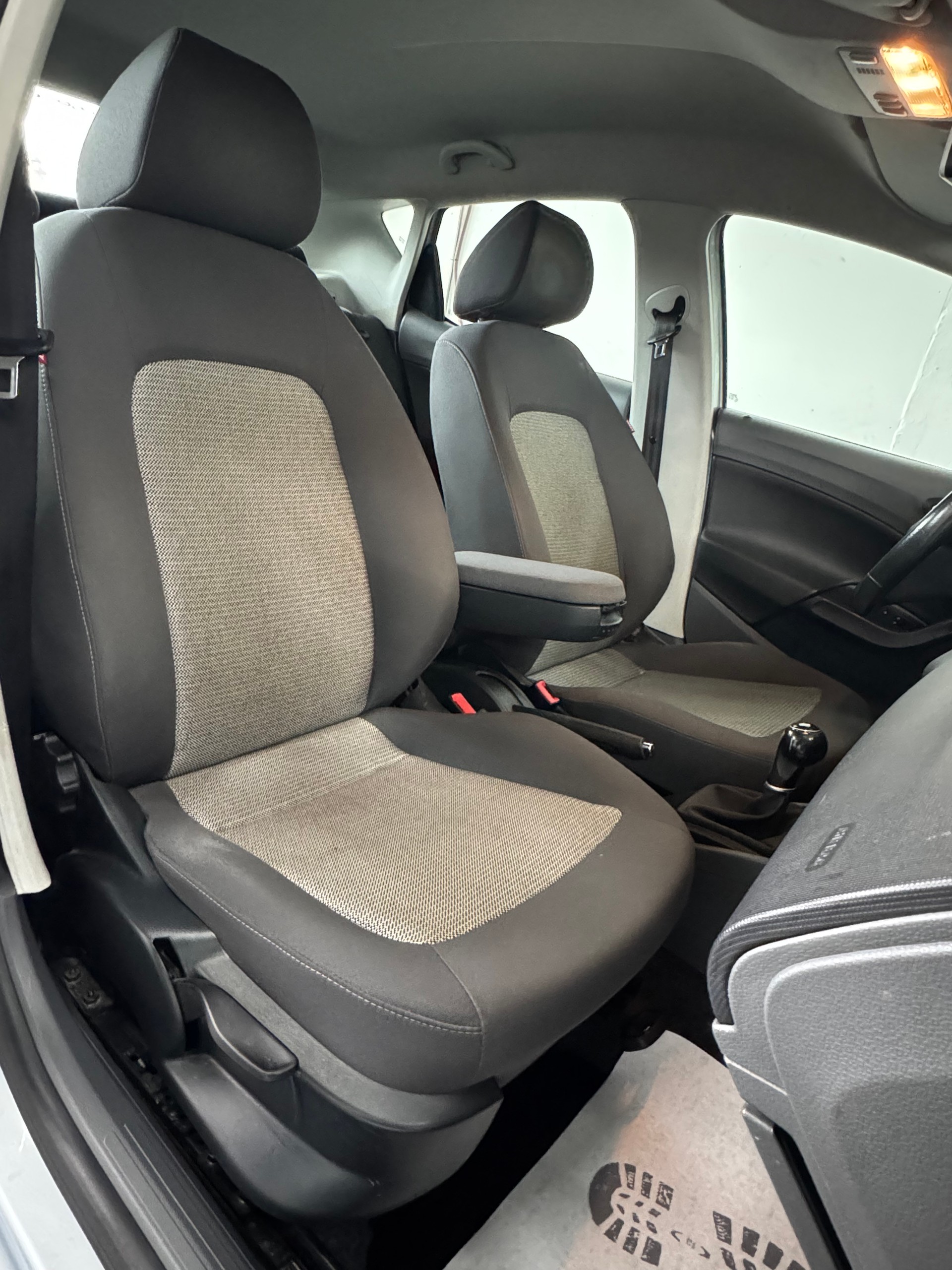 SEAT Ibiza 1.9 TDI Style-image-18