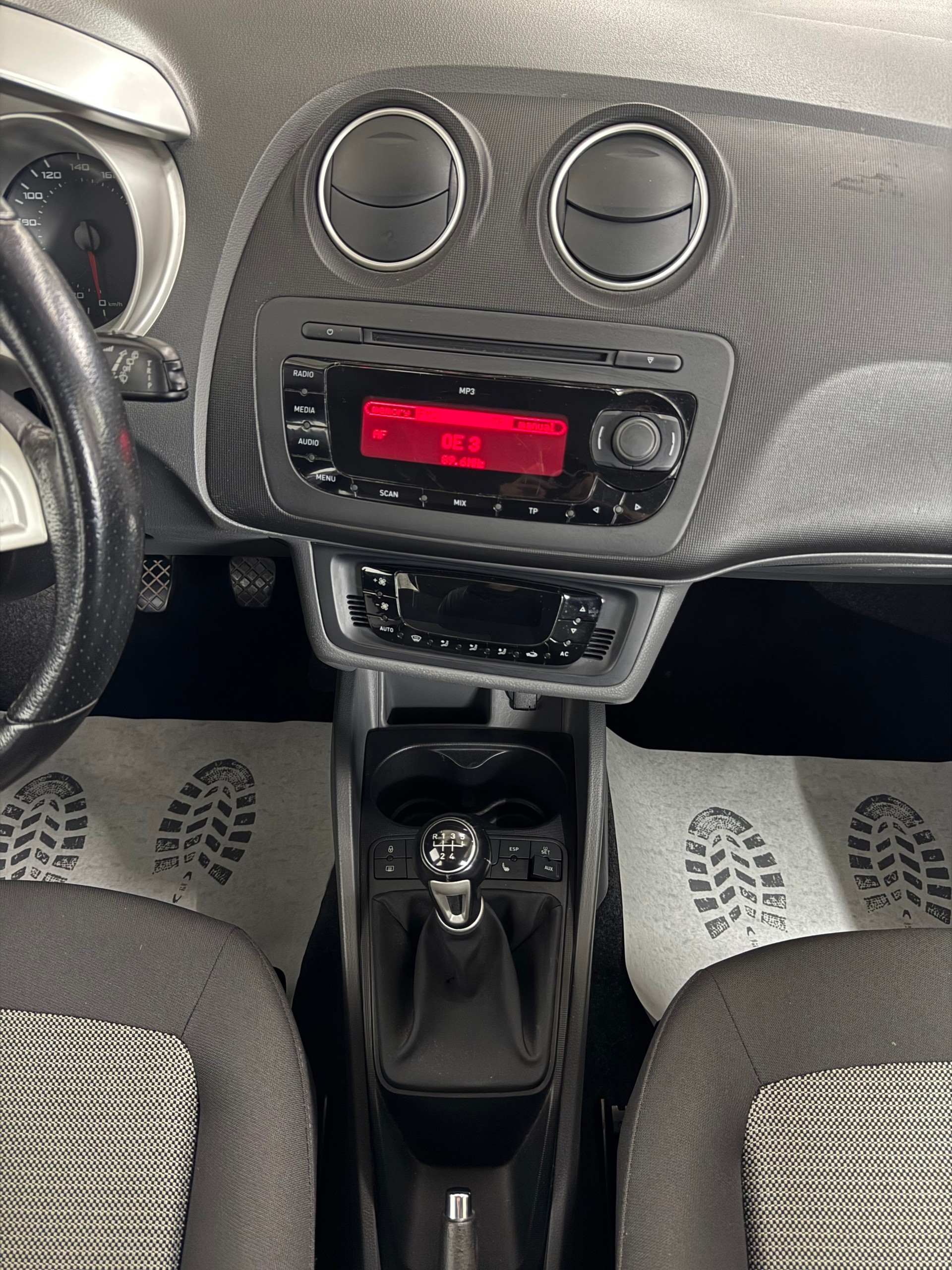SEAT Ibiza 1.9 TDI Style-image-15